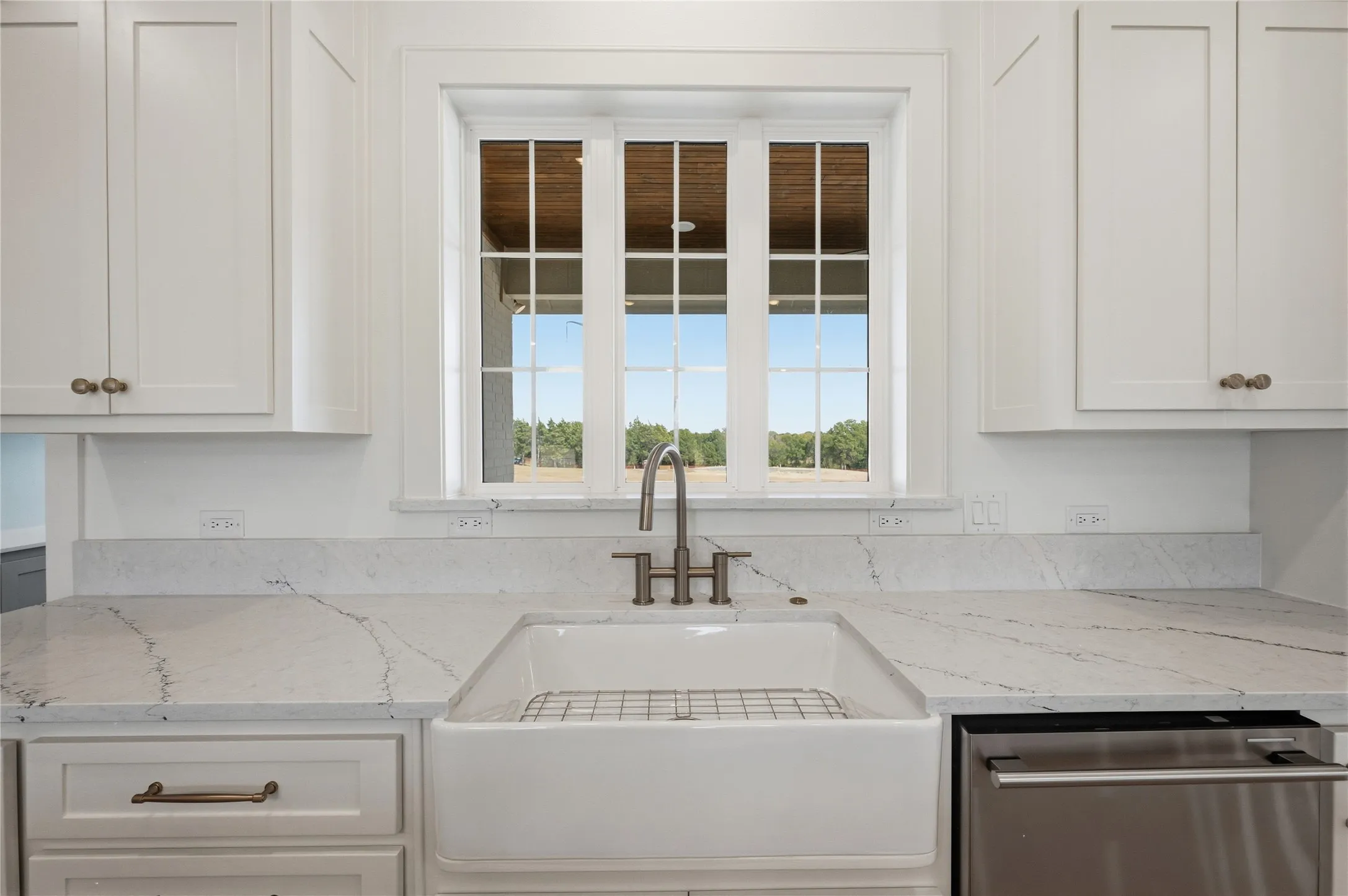 Single Family Residence For Sale in Ellis County , 1920 Kaycee Circle, Midlothian, Texas 76065, 4 Bedroom, 4 Bathroom, 3 Garage spaces, 3,311 Sqft, built in 2026, New Construction - Incomplete, mls#21195080, Real Estate Agent in Midlothian, Homes For Sale in Ellis county, Homes For Sale in Midlothian, Realtor in Midlothian Texas, Real Estate Brokerage Independent Realty Texas, Luminita Cordes Realtor