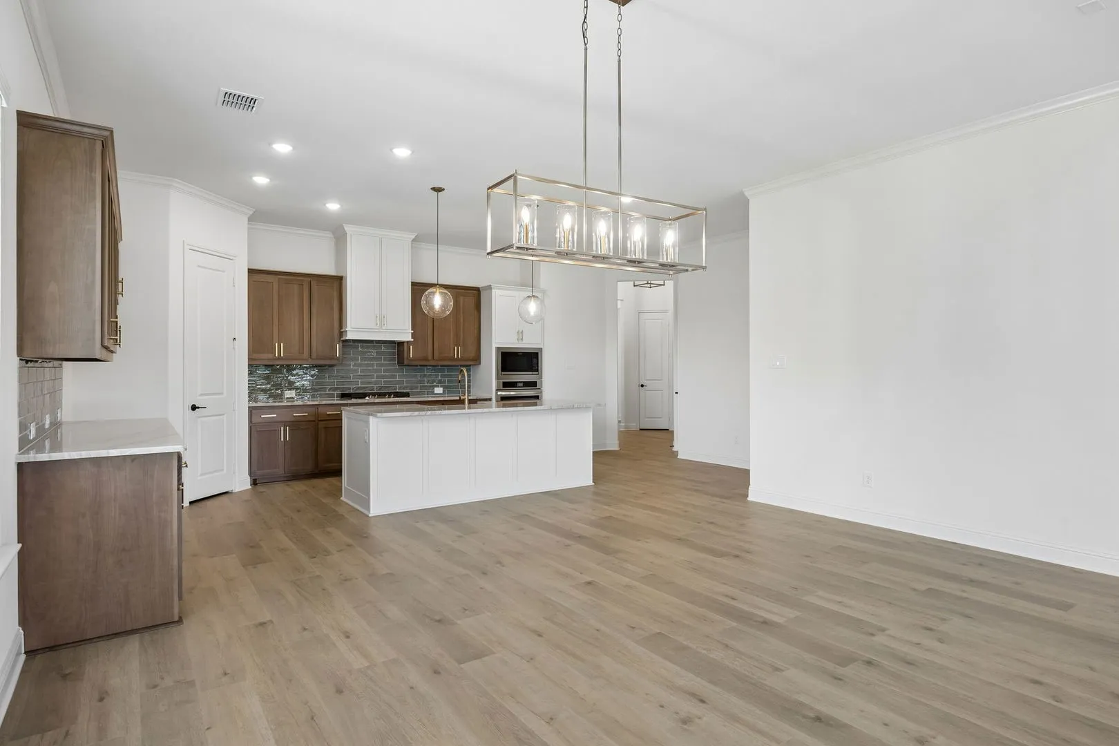 Single Family Residence For Sale in Johnson County , 5009 Valley View Drive, Joshua, Texas 76058, 4 Bedroom, 3 Bathroom, 2 Garage spaces, 2,599 Sqft, built in 2026, New Construction - Incomplete, mls#21195255, Real Estate Agent in Joshua, Homes For Sale in Johnson county, Homes For Sale in Joshua, Realtor in Joshua Texas, Real Estate Brokerage Independent Realty Texas, Luminita Cordes Realtor