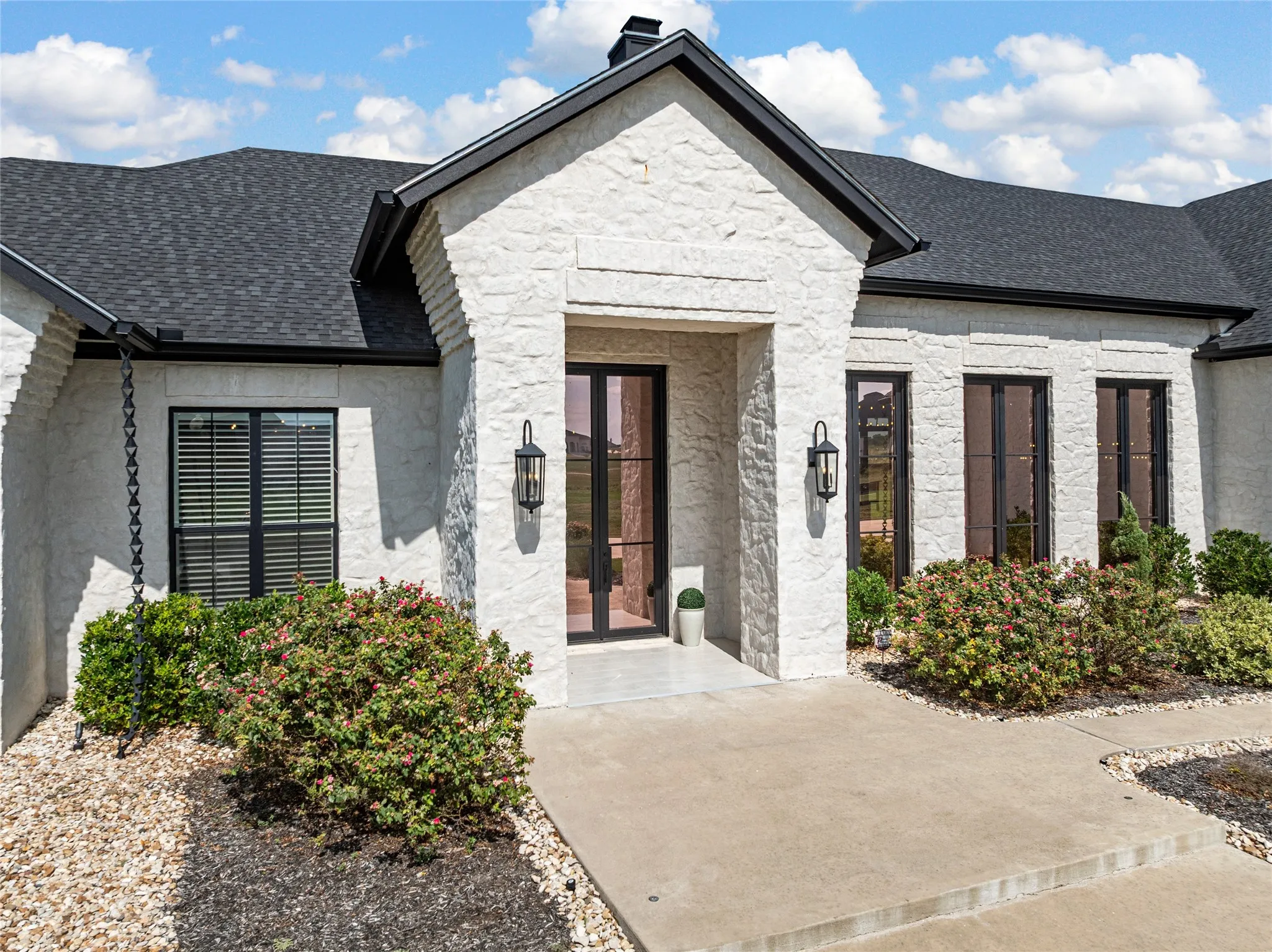 Single Family Residence For Sale in Mc Lennan County , 134 Sunflower Street, Lorena, Texas 76655, 4 Bedroom, 5 Bathroom, 3 Garage spaces, 5,030 Sqft, built in 2023, mls#21189909, Real Estate Agent in Lorena, Homes For Sale in Mc Lennan county, Homes For Sale in Lorena, Realtor in Lorena Texas, Real Estate Brokerage Independent Realty Texas, Luminita Cordes Realtor