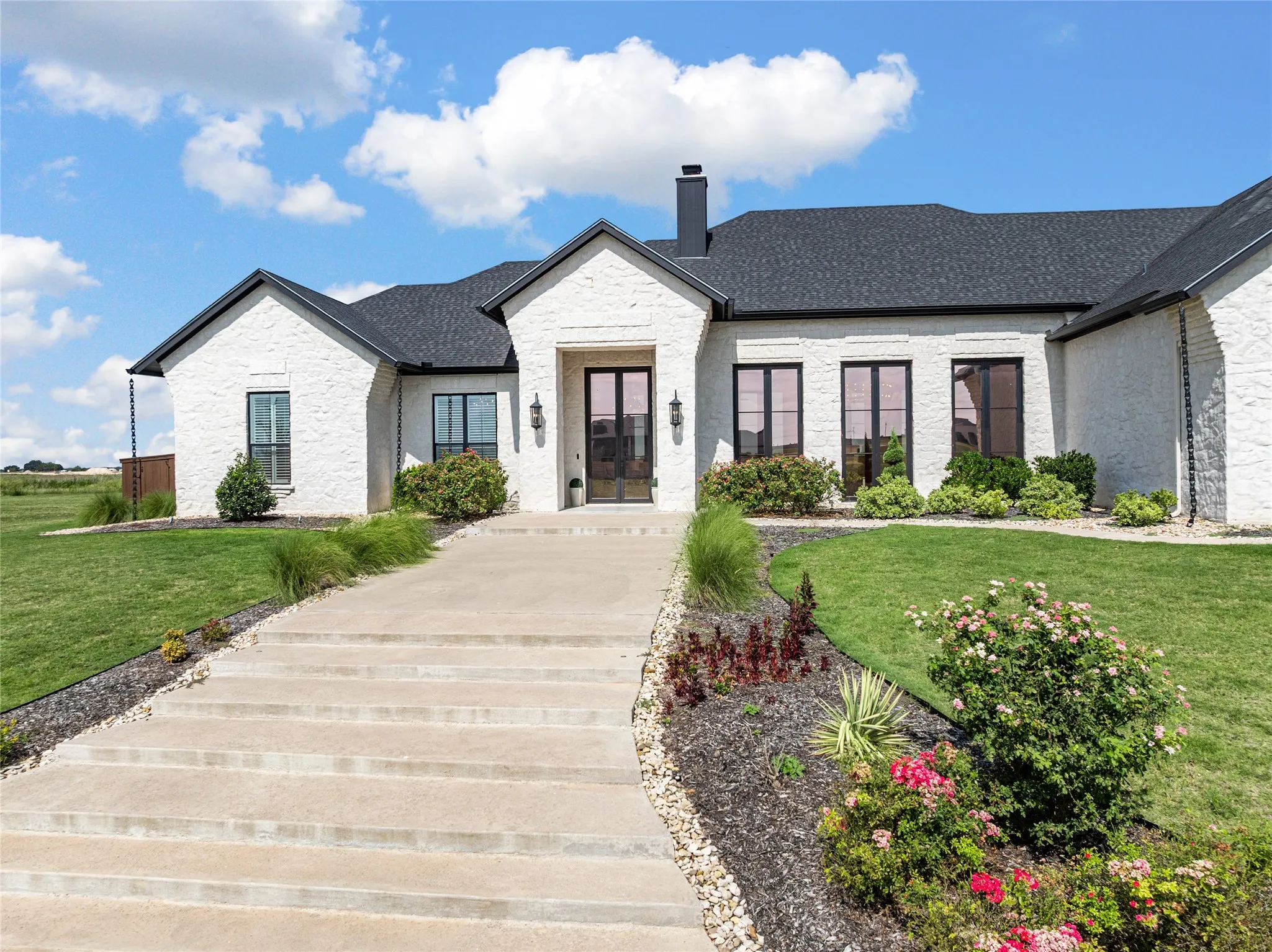 Single Family Residence For Sale in Mc Lennan County , 134 Sunflower Street, Lorena, Texas 76655, 4 Bedroom, 5 Bathroom, 3 Garage spaces, 5,030 Sqft, built in 2023, mls#21189909, Real Estate Agent in Lorena, Homes For Sale in Mc Lennan county, Homes For Sale in Lorena, Realtor in Lorena Texas, Real Estate Brokerage Independent Realty Texas, Luminita Cordes Realtor