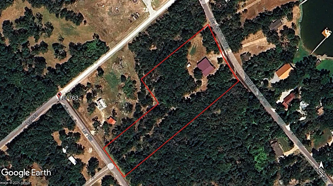 Single Family Residence For Sale in Limestone County , 414 Lcr 763, Groesbeck, Texas 76642, 2 Bedroom, 3 Bathroom, 1 Garage spaces, 1,590 Sqft, built in 2009, Price $389,000, mls#21192153, Real Estate Agent in Groesbeck, Homes For Sale in Limestone county, Homes For Sale in Groesbeck, Realtor in Groesbeck Texas, Real Estate Brokerage Independent Realty Texas, Luminita Cordes Realtor