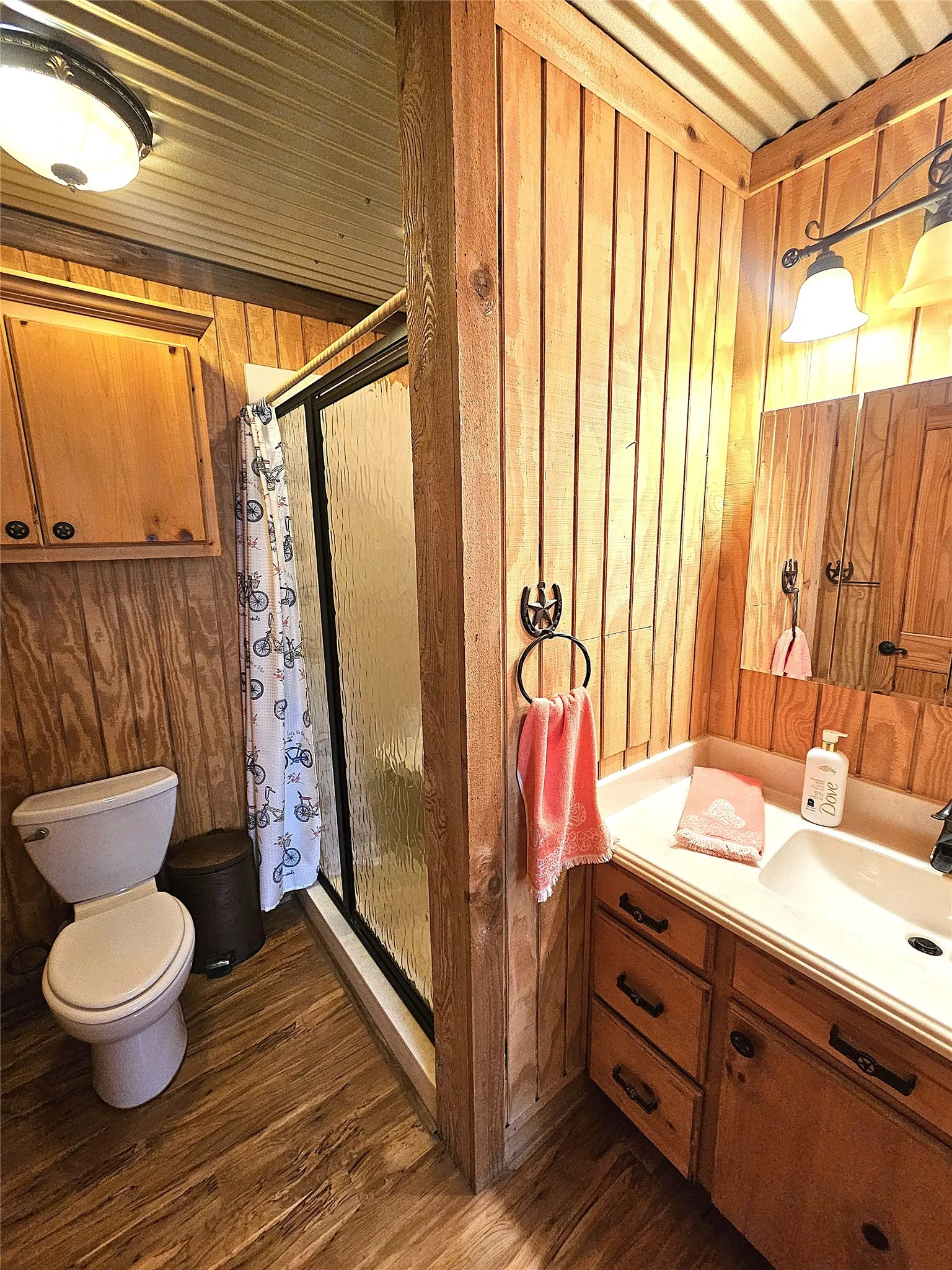 Single Family Residence For Sale in Limestone County , 414 Lcr 763, Groesbeck, Texas 76642, 2 Bedroom, 3 Bathroom, 1 Garage spaces, 1,590 Sqft, built in 2009, Price $389,000, mls#21192153, Real Estate Agent in Groesbeck, Homes For Sale in Limestone county, Homes For Sale in Groesbeck, Realtor in Groesbeck Texas, Real Estate Brokerage Independent Realty Texas, Luminita Cordes Realtor
