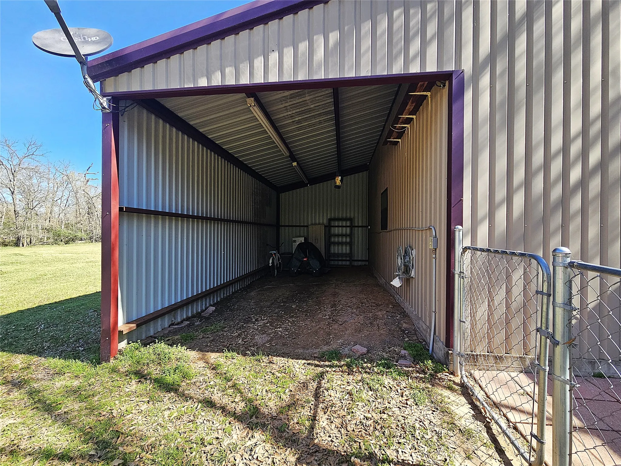 Single Family Residence For Sale in Limestone County , 414 Lcr 763, Groesbeck, Texas 76642, 2 Bedroom, 3 Bathroom, 1 Garage spaces, 1,590 Sqft, built in 2009, Price $389,000, mls#21192153, Real Estate Agent in Groesbeck, Homes For Sale in Limestone county, Homes For Sale in Groesbeck, Realtor in Groesbeck Texas, Real Estate Brokerage Independent Realty Texas, Luminita Cordes Realtor