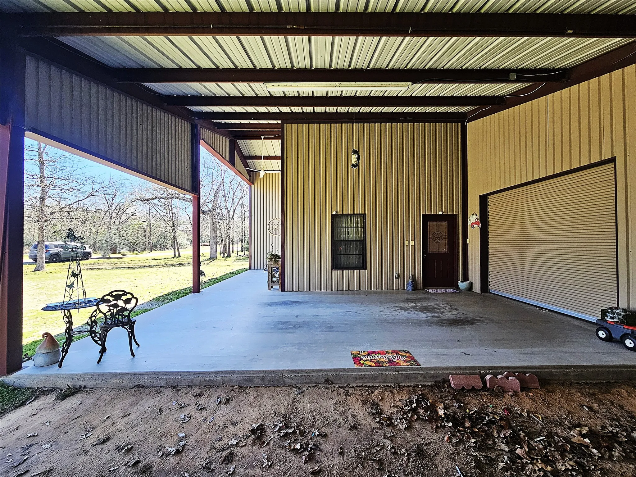 Single Family Residence For Sale in Limestone County , 414 Lcr 763, Groesbeck, Texas 76642, 2 Bedroom, 3 Bathroom, 1 Garage spaces, 1,590 Sqft, built in 2009, Price $389,000, mls#21192153, Real Estate Agent in Groesbeck, Homes For Sale in Limestone county, Homes For Sale in Groesbeck, Realtor in Groesbeck Texas, Real Estate Brokerage Independent Realty Texas, Luminita Cordes Realtor