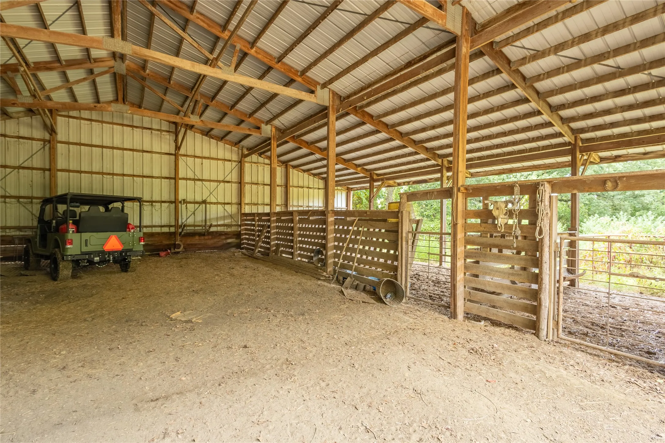 Ranch For Sale in Fannin County , 1966 County Road 2980, Windom, Texas 75492, 0, 0, Garage spaces, 0 Sqft, built in 1979, mls#21195318, Real Estate Agent in Windom, Homes For Sale in Fannin county, Homes For Sale in Windom, Realtor in Windom Texas, Real Estate Brokerage Independent Realty Texas, Luminita Cordes Realtor