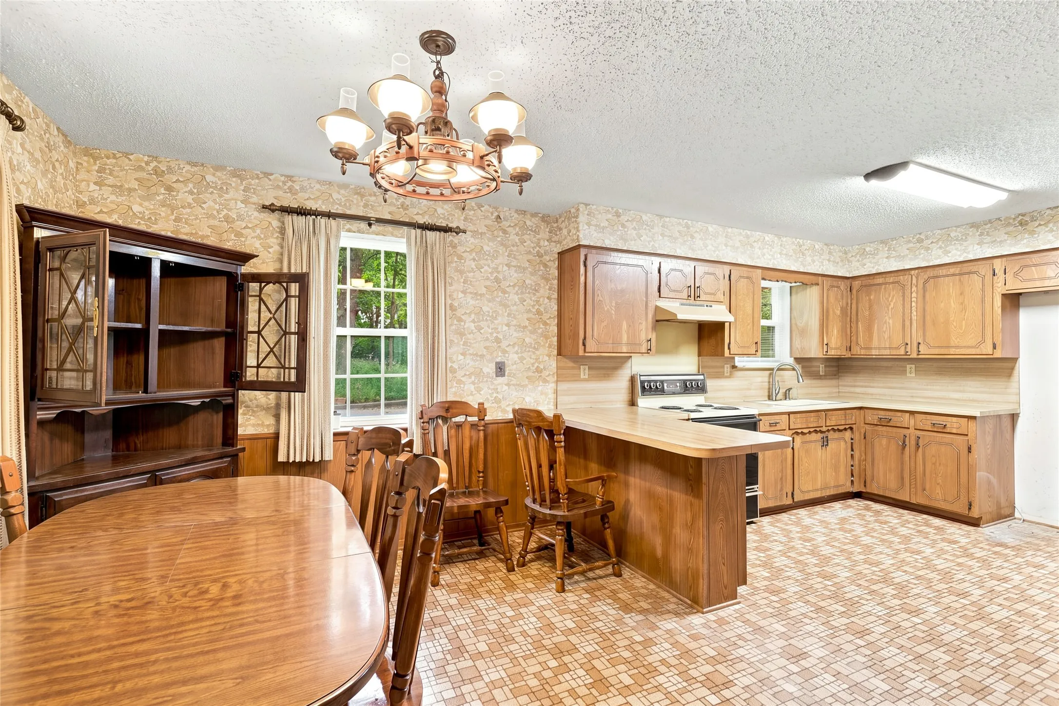 Ranch For Sale in Fannin County , 1966 County Road 2980, Windom, Texas 75492, 0, 0, Garage spaces, 0 Sqft, built in 1979, mls#21195318, Real Estate Agent in Windom, Homes For Sale in Fannin county, Homes For Sale in Windom, Realtor in Windom Texas, Real Estate Brokerage Independent Realty Texas, Luminita Cordes Realtor