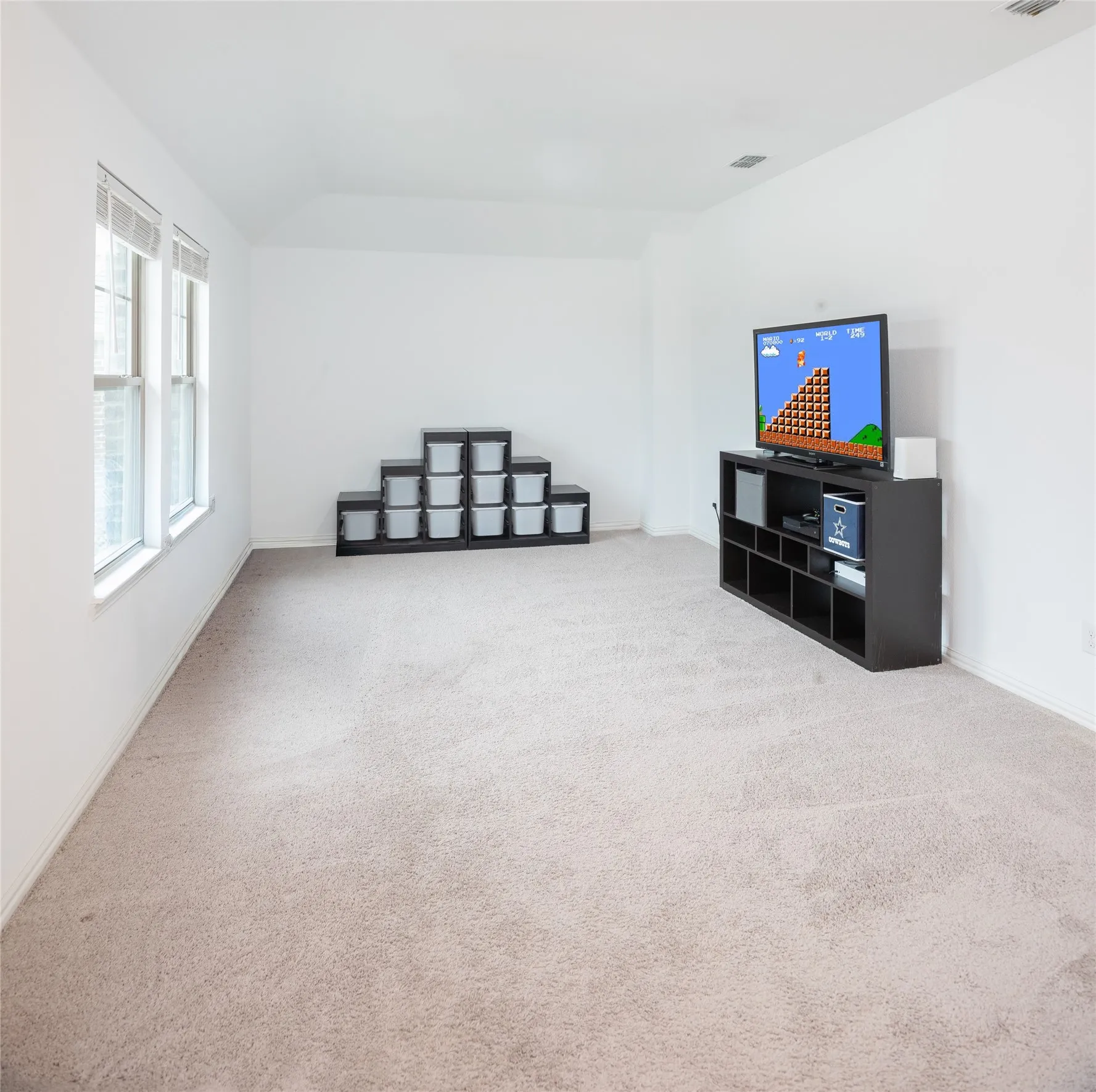 Single Family Residence For Sale in Collin County , 3826 Chicory Court, Melissa, Texas 75454, 3 Bedrooms, 3 Bathrooms, 2 Garage spaces, 2,133 Sqft, built in 2021, Price $415,000, mls#21194897, Real Estate Agent in Melissa, Homes For Sale in Collin county, Homes For Sale in Melissa, Realtor in Melissa Texas, Real Estate Brokerage Independent Realty Texas, Luminita Cordes Realtor