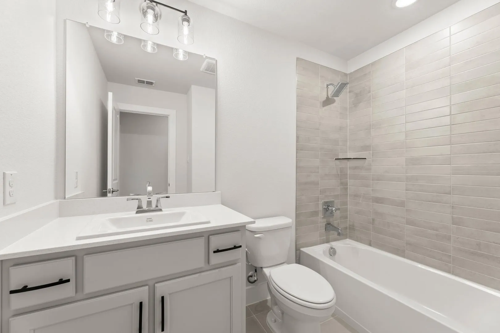 605 Aberdeen-Bathroom-1