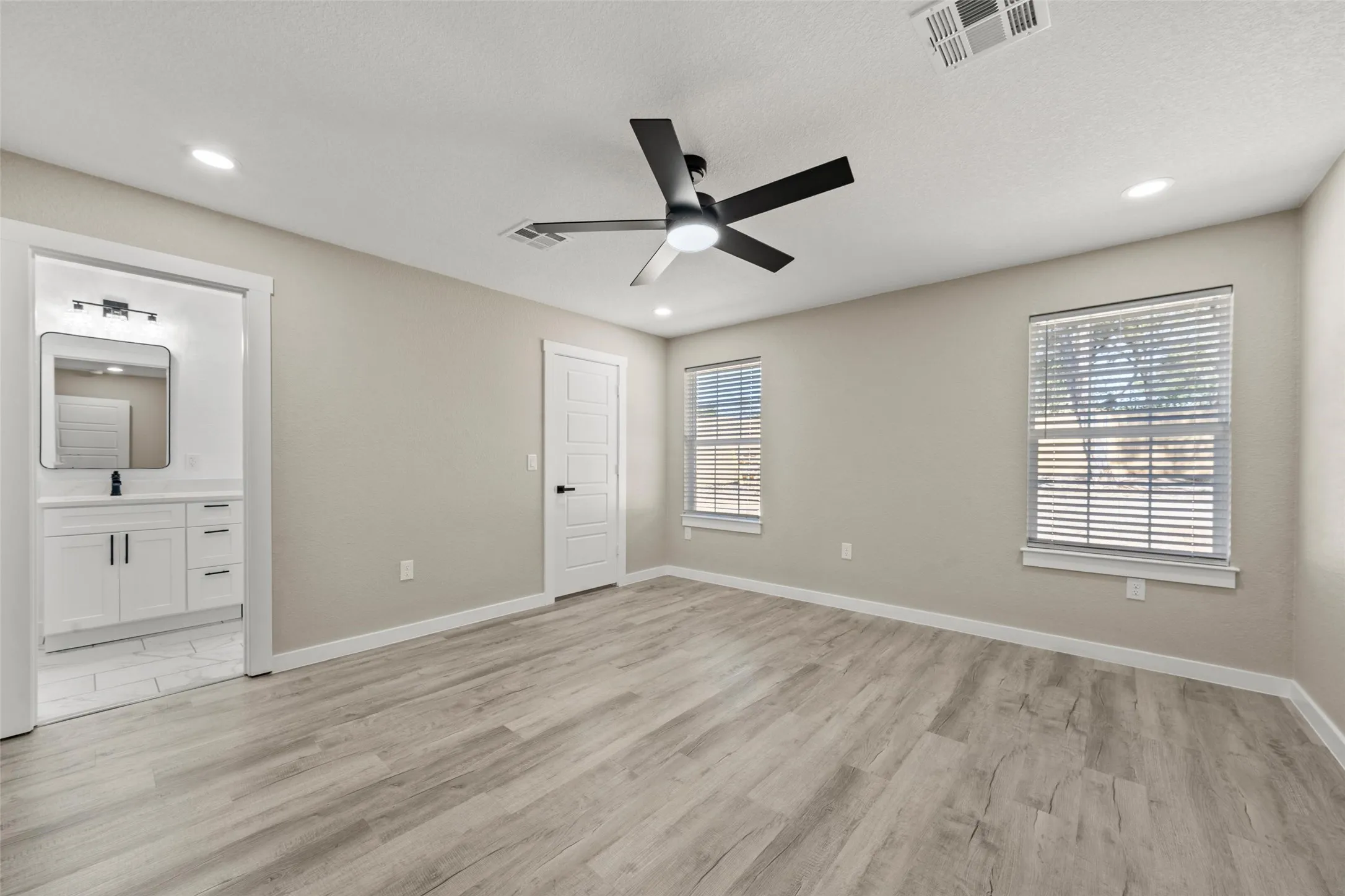 Single Family Residence For Sale in Mc Lennan County , 2509 Stewart Drive, Waco, Texas 76708, 3 Bedroom, 2 Bathroom, 2 Garage spaces, 1,467 Sqft, built in 2026, New Construction - Complete, mls#21195310, Real Estate Agent in Waco, Homes For Sale in Mc Lennan county, Homes For Sale in Waco, Realtor in Waco Texas, Real Estate Brokerage Independent Realty Texas, Luminita Cordes Realtor