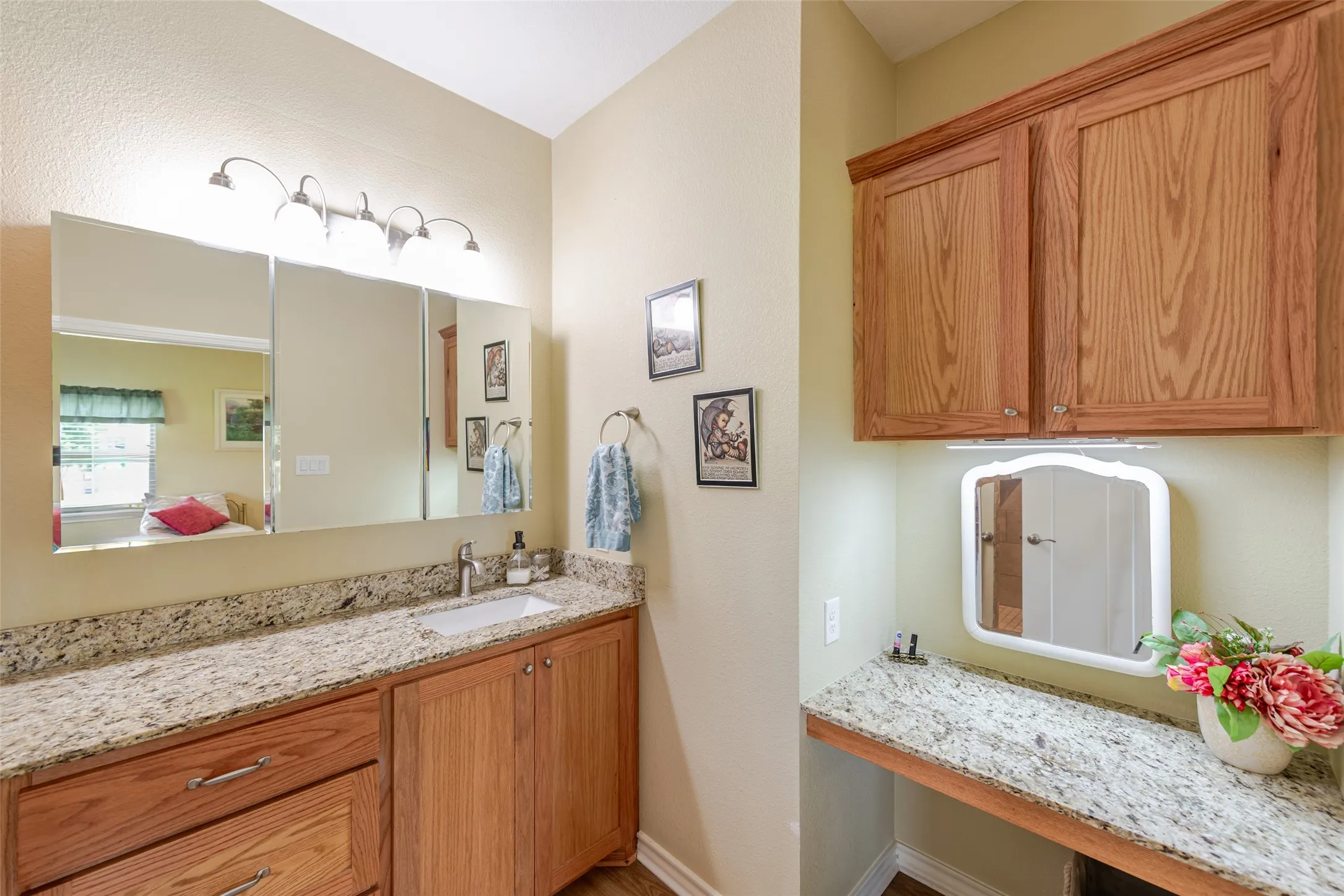 Single Family Residence For Sale in Cass County , 6888 FM 2888, Naples, Texas 75568, 5 Bedroom, 4 Bathroom, 1 Garage spaces, 3,690 Sqft, built in 2008, Preowned, mls#21193816, Real Estate Agent in Naples, Homes For Sale in Cass county, Homes For Sale in Naples, Realtor in Naples Texas, Real Estate Brokerage Independent Realty Texas, Luminita Cordes Realtor