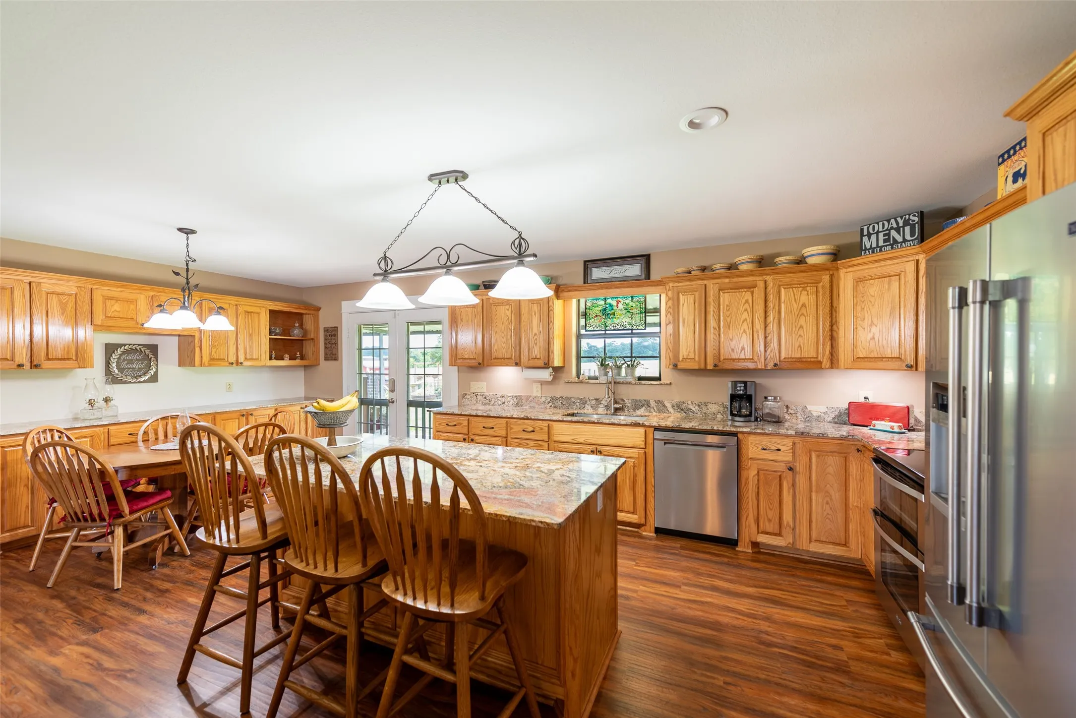 Single Family Residence For Sale in Cass County , 6888 FM 2888, Naples, Texas 75568, 5 Bedroom, 4 Bathroom, 1 Garage spaces, 3,690 Sqft, built in 2008, Preowned, mls#21193816, Real Estate Agent in Naples, Homes For Sale in Cass county, Homes For Sale in Naples, Realtor in Naples Texas, Real Estate Brokerage Independent Realty Texas, Luminita Cordes Realtor