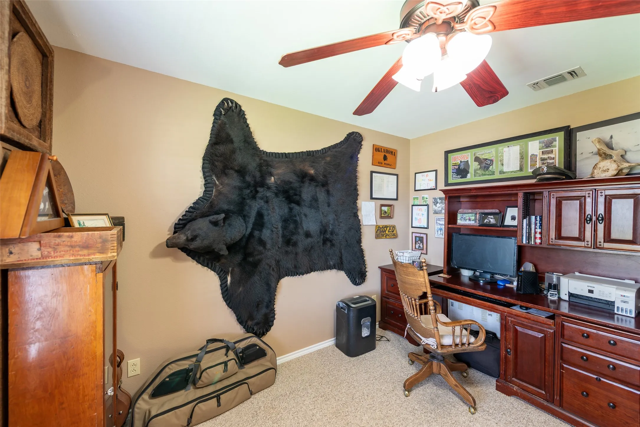 Single Family Residence For Sale in Cass County , 6888 FM 2888, Naples, Texas 75568, 5 Bedroom, 4 Bathroom, 1 Garage spaces, 3,690 Sqft, built in 2008, Preowned, mls#21193816, Real Estate Agent in Naples, Homes For Sale in Cass county, Homes For Sale in Naples, Realtor in Naples Texas, Real Estate Brokerage Independent Realty Texas, Luminita Cordes Realtor