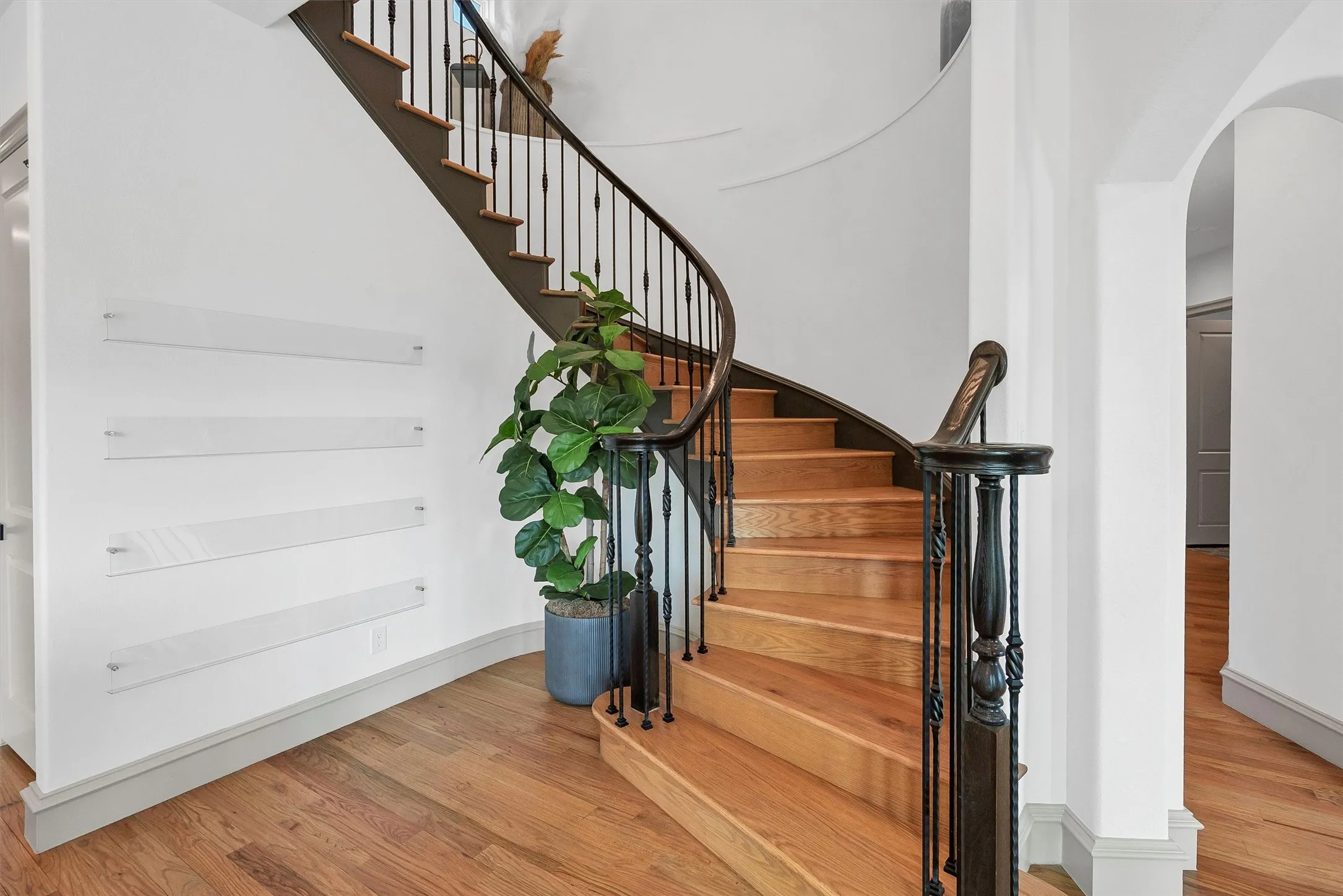 Single Family Residence For Sale in Parker County , 231 Nueces Trail, Aledo, Texas 76008, 5 Bedroom, 5 Bathroom, 3 Garage spaces, 5,801 Sqft, built in 2024, New Construction - Complete, Price $2,140,000, mls#21194034, Real Estate Agent in Aledo, Homes For Sale in Parker county, Homes For Sale in Aledo, Realtor in Aledo Texas, Real Estate Brokerage Independent Realty Texas, Luminita Cordes Realtor