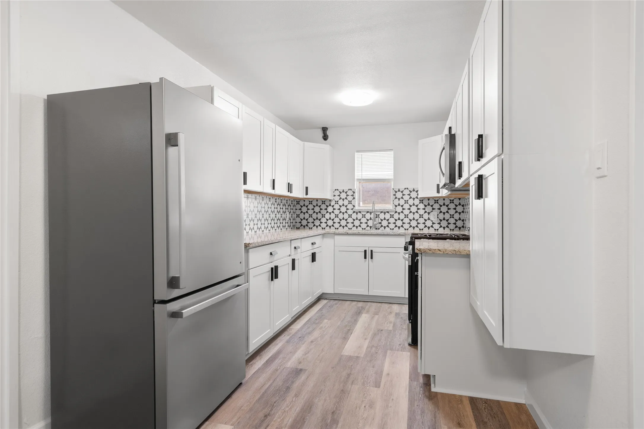 Apartment For Sale in Denton County , 2404 Louise Street 2404 & 2420, Denton, Texas 76201, 47 Bedrooms, 24 Bathrooms, Garage spaces, 9,720 Sqft, built in 1967, Preowned, Price $4,300,000, mls#21194900, Real Estate Agent in Denton, Homes For Sale in Denton county, Homes For Sale in Denton, Realtor in Denton Texas, Real Estate Brokerage Independent Realty Texas, Luminita Cordes Realtor
