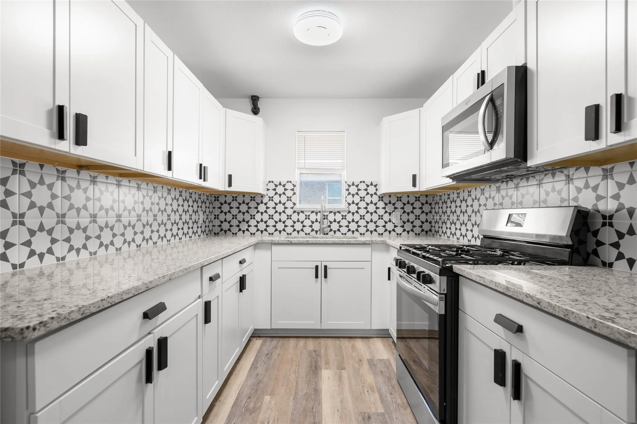 Apartment For Sale in Denton County , 2404 Louise Street 2404 & 2420, Denton, Texas 76201, 47 Bedrooms, 24 Bathrooms, Garage spaces, 9,720 Sqft, built in 1967, Preowned, Price $4,300,000, mls#21194900, Real Estate Agent in Denton, Homes For Sale in Denton county, Homes For Sale in Denton, Realtor in Denton Texas, Real Estate Brokerage Independent Realty Texas, Luminita Cordes Realtor