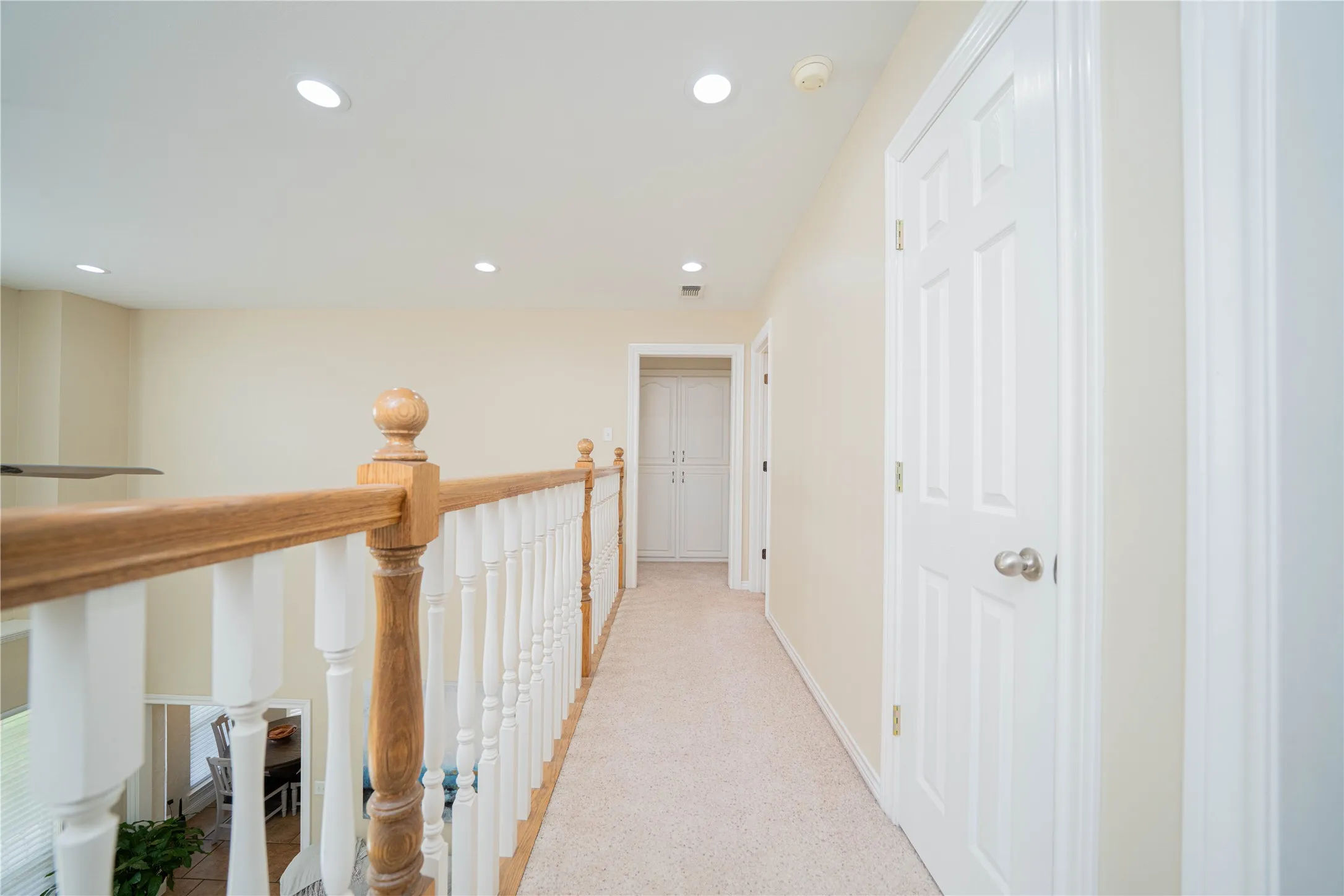 Single Family Residence For Sale in Titus County , 370 Bass Creek Trail, Mt Pleasant, Texas 75455, 4 Bedroom, 3 Bathroom, 2 Garage spaces, 2,595 Sqft, built in 2002, Preowned, mls#21195659, Real Estate Agent in Mt Pleasant, Homes For Sale in Titus county, Homes For Sale in Mt Pleasant, Realtor in Mt Pleasant Texas, Real Estate Brokerage Independent Realty Texas, Luminita Cordes Realtor