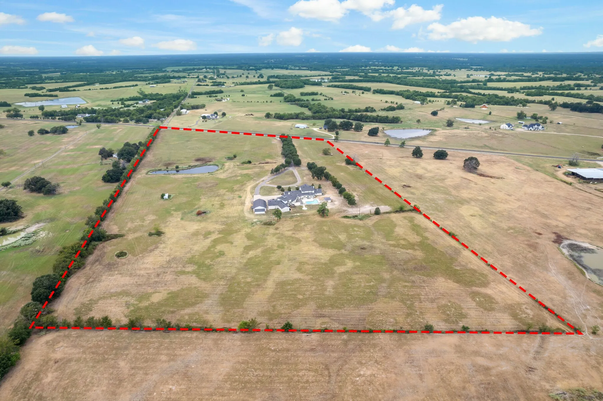 Single Family Residence For Sale in Lamar County , 11254 Farm Road 195, Paris, Texas 75462, 5 Bedroom, 7 Bathroom, 4 Garage spaces, 12,329 Sqft, built in 1983, Preowned, mls#21195626, Real Estate Agent in Paris, Homes For Sale in Lamar county, Homes For Sale in Paris, Realtor in Paris Texas, Real Estate Brokerage Independent Realty Texas, Luminita Cordes Realtor