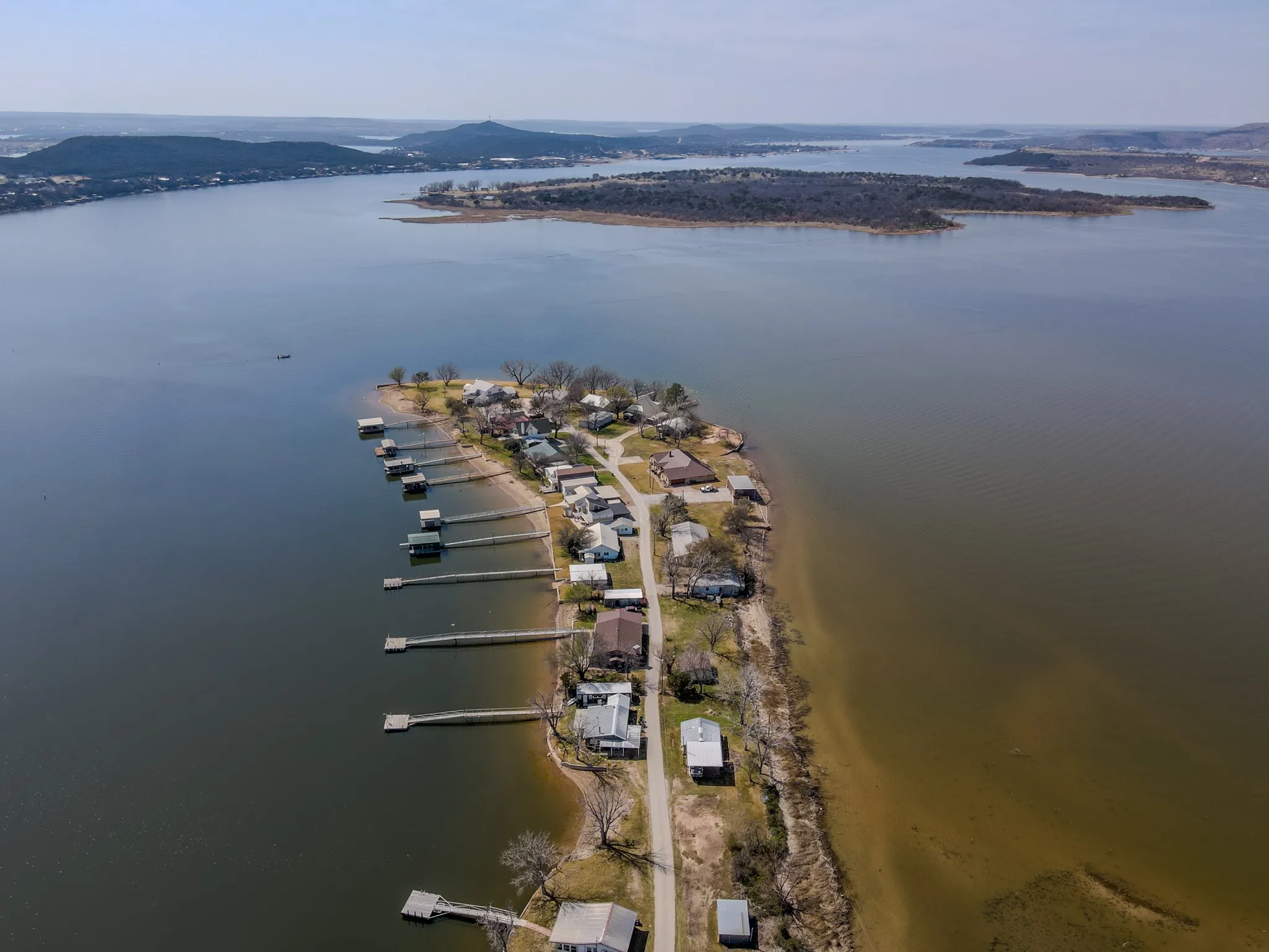 Single Family Residence For Sale in Palo Pinto County , 1203 Mc Ginnis Point, Graford, Texas 76449, 4 Bedroom, 2 Bathroom, 1 Garage spaces, 1,504 Sqft, built in 1980, Preowned, mls#21188448, Real Estate Agent in Graford, Homes For Sale in Palo Pinto county, Homes For Sale in Graford, Realtor in Graford Texas, Real Estate Brokerage Independent Realty Texas, Luminita Cordes Realtor