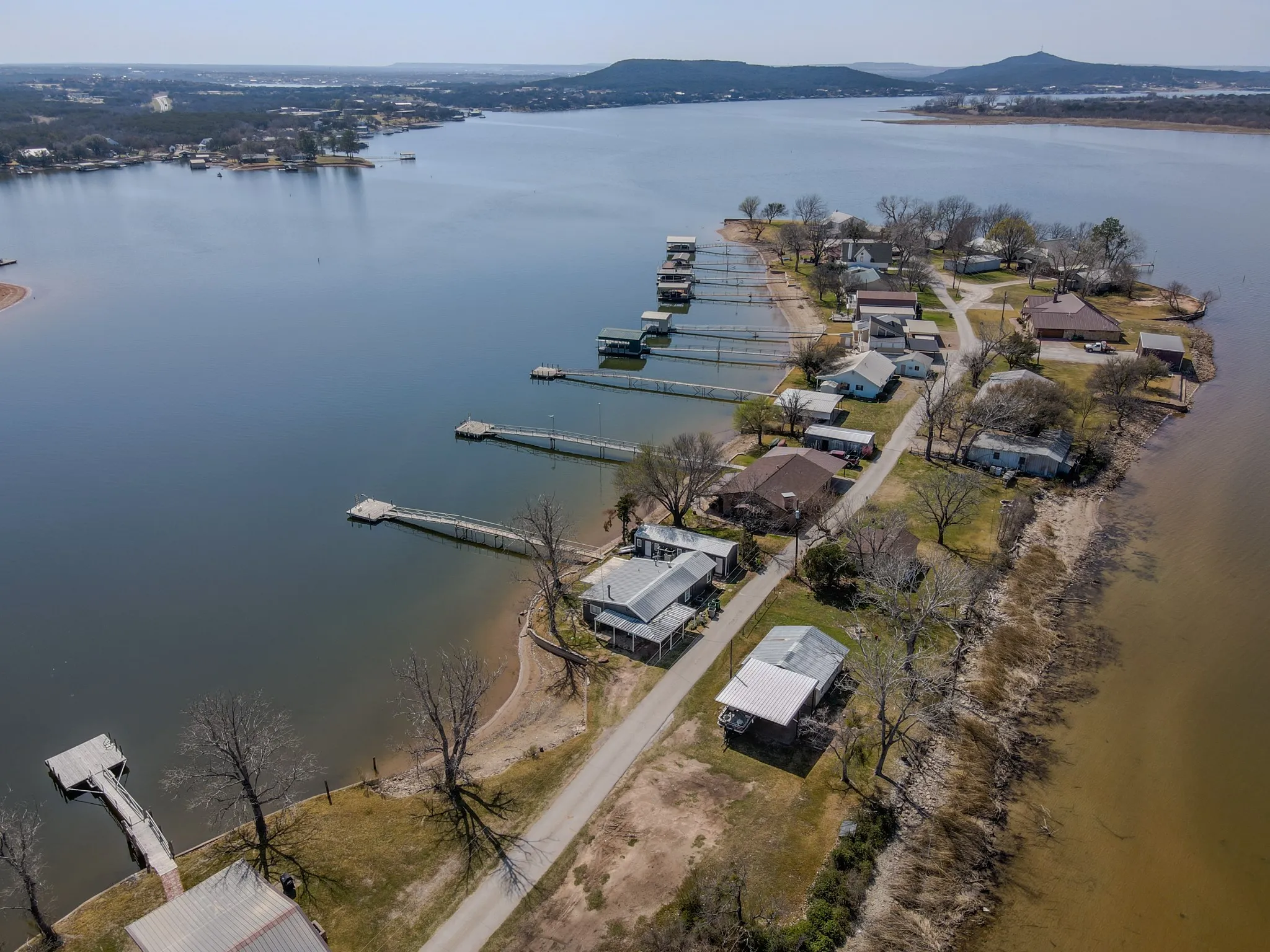 Single Family Residence For Sale in Palo Pinto County , 1203 Mc Ginnis Point, Graford, Texas 76449, 4 Bedroom, 2 Bathroom, 1 Garage spaces, 1,504 Sqft, built in 1980, Preowned, mls#21188448, Real Estate Agent in Graford, Homes For Sale in Palo Pinto county, Homes For Sale in Graford, Realtor in Graford Texas, Real Estate Brokerage Independent Realty Texas, Luminita Cordes Realtor