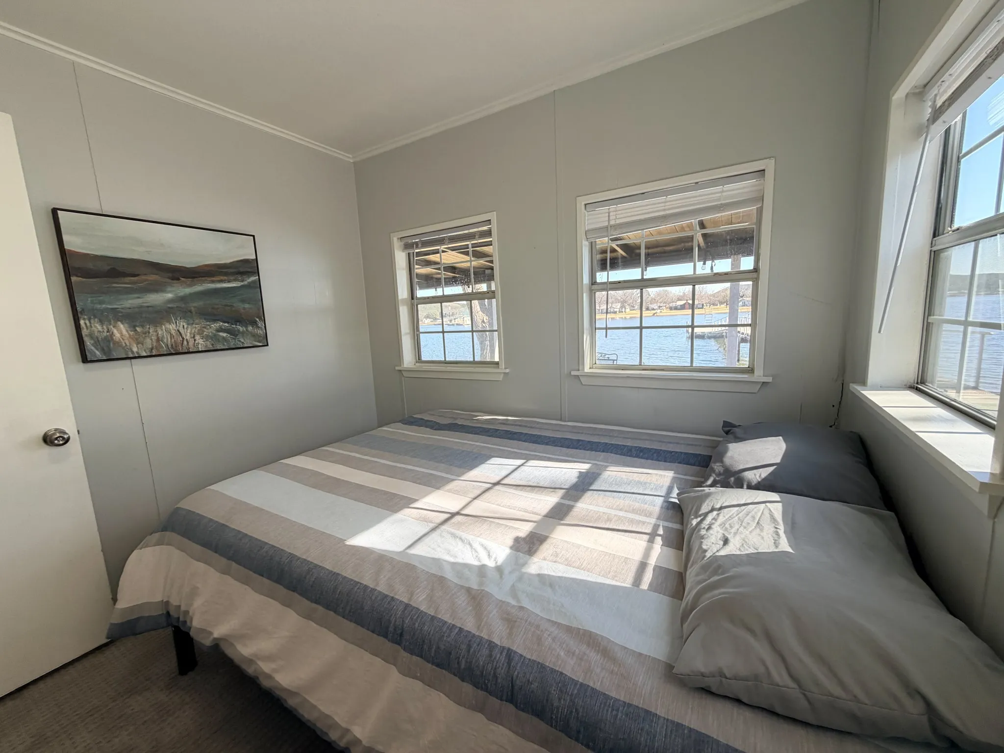 Single Family Residence For Sale in Palo Pinto County , 1203 Mc Ginnis Point, Graford, Texas 76449, 4 Bedroom, 2 Bathroom, 1 Garage spaces, 1,504 Sqft, built in 1980, Preowned, mls#21188448, Real Estate Agent in Graford, Homes For Sale in Palo Pinto county, Homes For Sale in Graford, Realtor in Graford Texas, Real Estate Brokerage Independent Realty Texas, Luminita Cordes Realtor