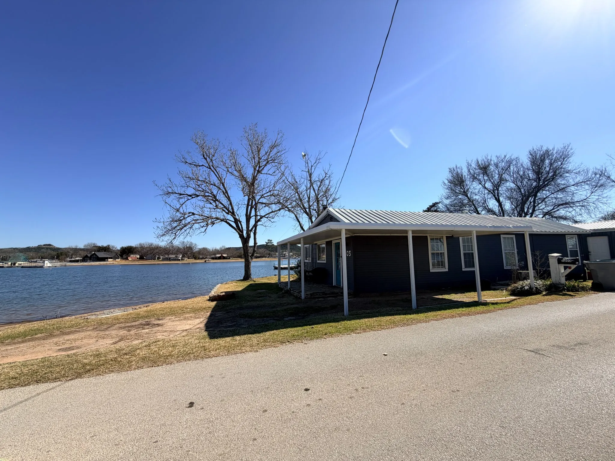 Single Family Residence For Sale in Palo Pinto County , 1203 Mc Ginnis Point, Graford, Texas 76449, 4 Bedroom, 2 Bathroom, 1 Garage spaces, 1,504 Sqft, built in 1980, Preowned, mls#21188448, Real Estate Agent in Graford, Homes For Sale in Palo Pinto county, Homes For Sale in Graford, Realtor in Graford Texas, Real Estate Brokerage Independent Realty Texas, Luminita Cordes Realtor