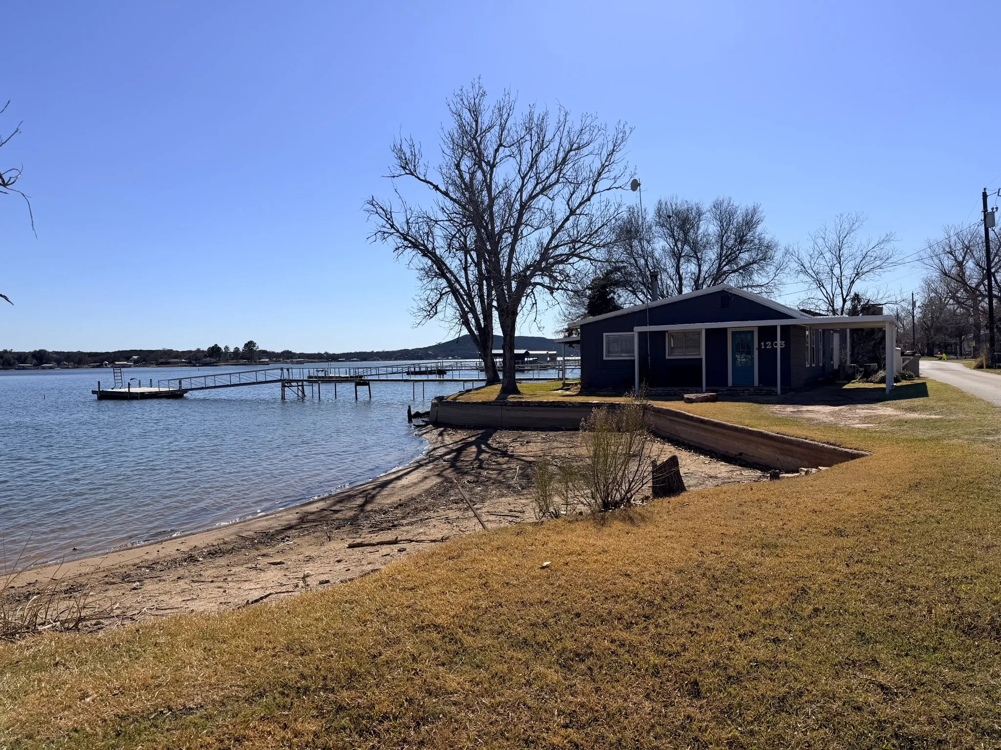 Single Family Residence For Sale in Palo Pinto County , 1203 Mc Ginnis Point, Graford, Texas 76449, 4 Bedroom, 2 Bathroom, 1 Garage spaces, 1,504 Sqft, built in 1980, Preowned, mls#21188448, Real Estate Agent in Graford, Homes For Sale in Palo Pinto county, Homes For Sale in Graford, Realtor in Graford Texas, Real Estate Brokerage Independent Realty Texas, Luminita Cordes Realtor