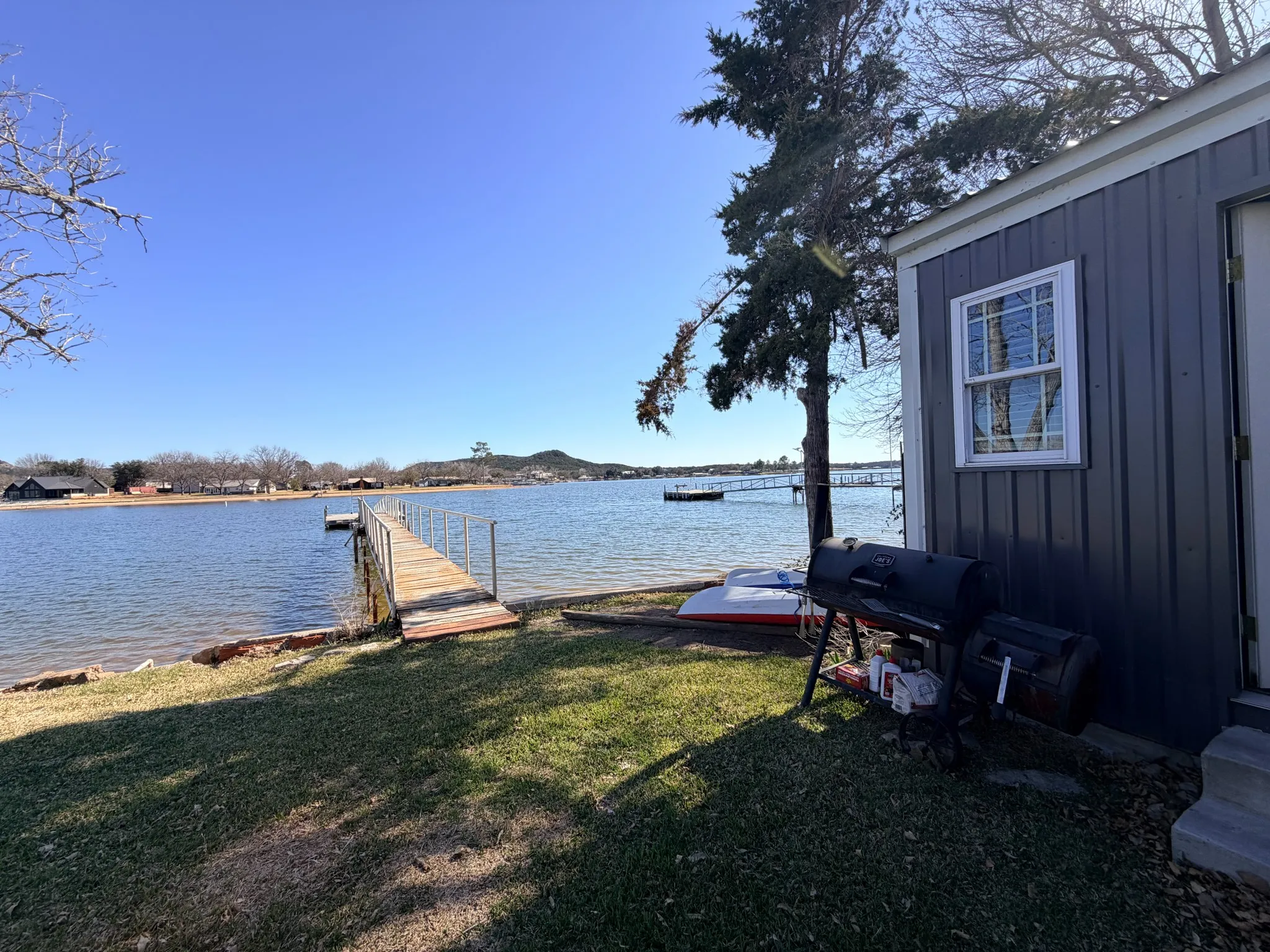 Single Family Residence For Sale in Palo Pinto County , 1203 Mc Ginnis Point, Graford, Texas 76449, 4 Bedroom, 2 Bathroom, 1 Garage spaces, 1,504 Sqft, built in 1980, Preowned, mls#21188448, Real Estate Agent in Graford, Homes For Sale in Palo Pinto county, Homes For Sale in Graford, Realtor in Graford Texas, Real Estate Brokerage Independent Realty Texas, Luminita Cordes Realtor