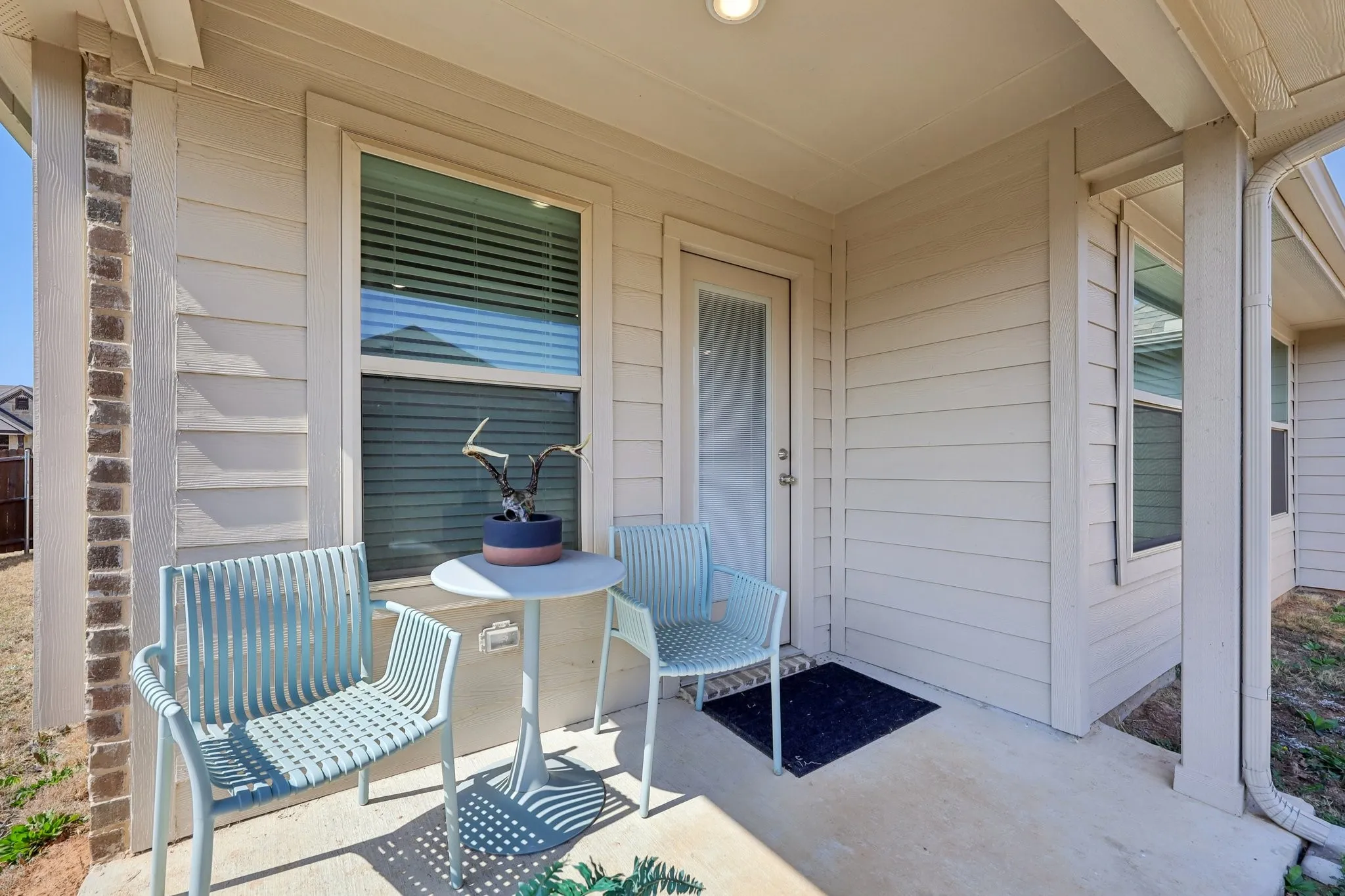 Single Family Residence For Sale in Parker County , 212 Magnolia Drive, Azle, Texas 76020, 3 Bedroom, 2 Bathroom, 2 Garage spaces, 1,730 Sqft, built in 2022, mls#21195685, Real Estate Agent in Azle, Homes For Sale in Parker county, Homes For Sale in Azle, Realtor in Azle Texas, Real Estate Brokerage Independent Realty Texas, Luminita Cordes Realtor