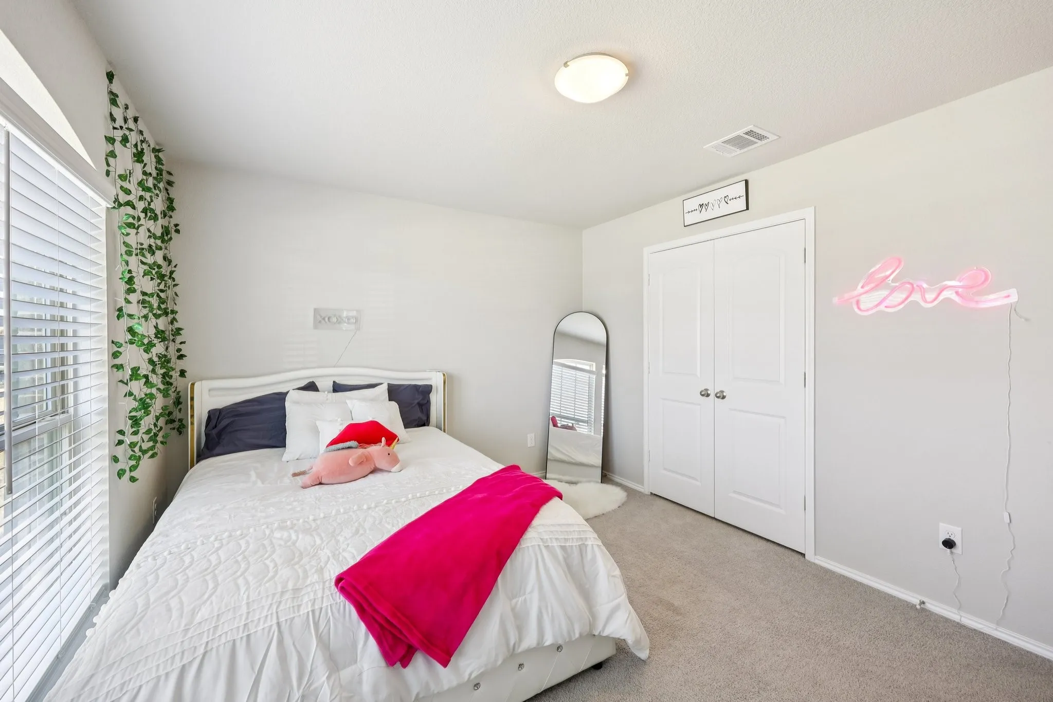 Single Family Residence For Sale in Parker County , 212 Magnolia Drive, Azle, Texas 76020, 3 Bedroom, 2 Bathroom, 2 Garage spaces, 1,730 Sqft, built in 2022, mls#21195685, Real Estate Agent in Azle, Homes For Sale in Parker county, Homes For Sale in Azle, Realtor in Azle Texas, Real Estate Brokerage Independent Realty Texas, Luminita Cordes Realtor