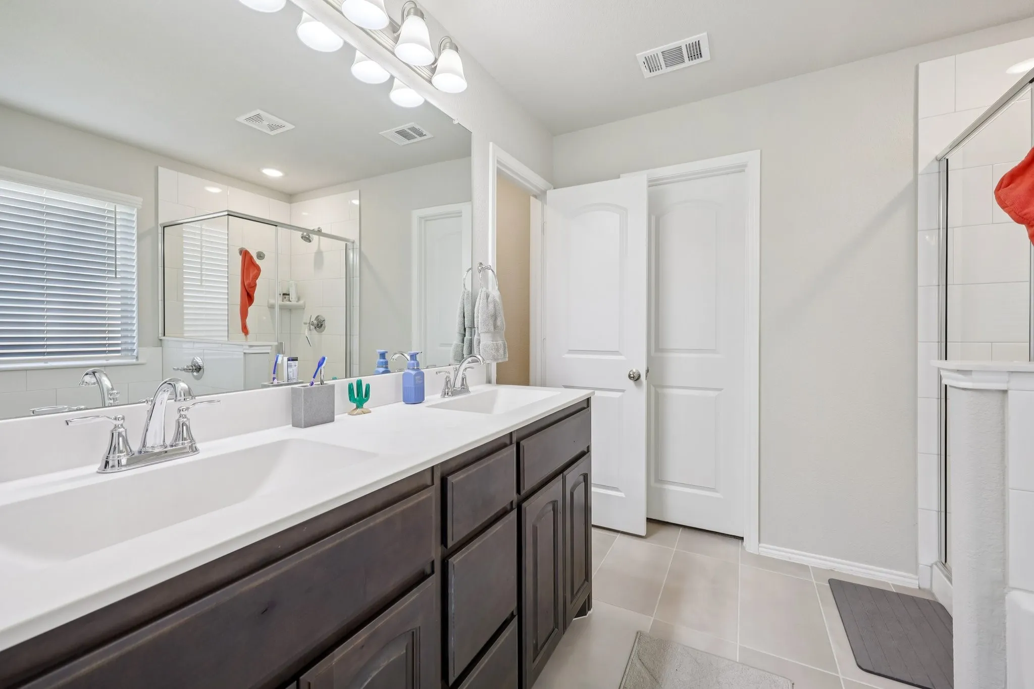 Single Family Residence For Sale in Parker County , 212 Magnolia Drive, Azle, Texas 76020, 3 Bedroom, 2 Bathroom, 2 Garage spaces, 1,730 Sqft, built in 2022, mls#21195685, Real Estate Agent in Azle, Homes For Sale in Parker county, Homes For Sale in Azle, Realtor in Azle Texas, Real Estate Brokerage Independent Realty Texas, Luminita Cordes Realtor