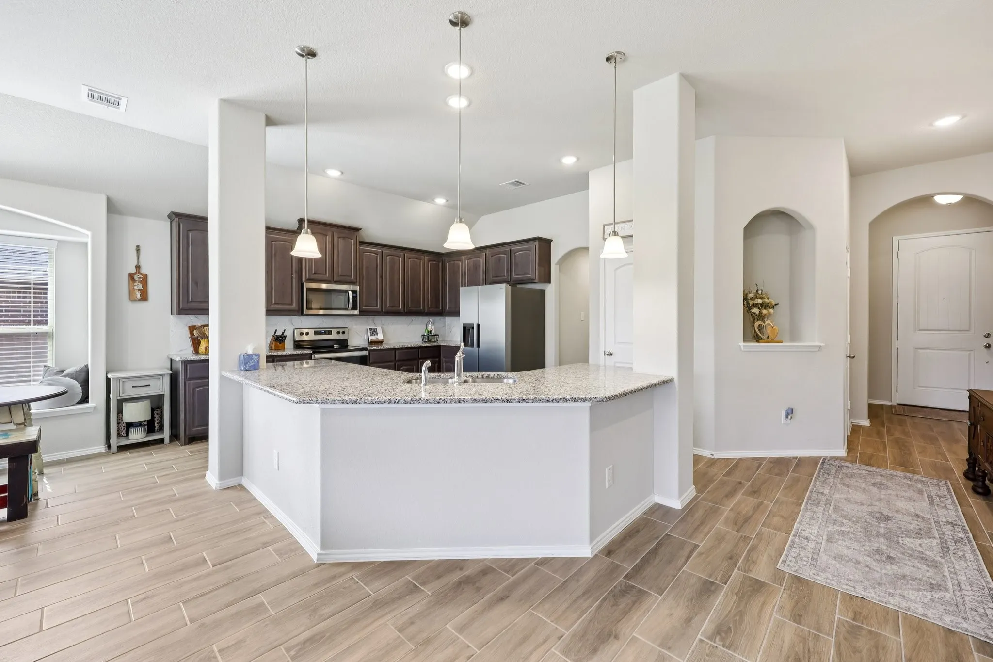 Single Family Residence For Sale in Parker County , 212 Magnolia Drive, Azle, Texas 76020, 3 Bedroom, 2 Bathroom, 2 Garage spaces, 1,730 Sqft, built in 2022, mls#21195685, Real Estate Agent in Azle, Homes For Sale in Parker county, Homes For Sale in Azle, Realtor in Azle Texas, Real Estate Brokerage Independent Realty Texas, Luminita Cordes Realtor