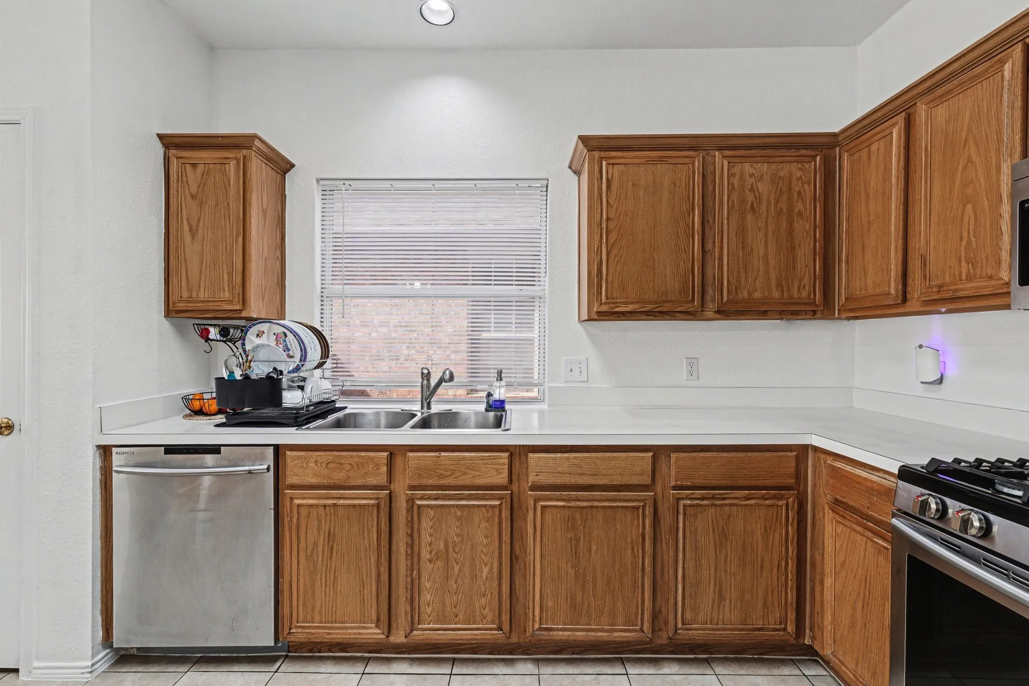 Single Family Residence For Sale in Tarrant County , 4616 Parkmount Drive, Fort Worth, Texas 76137, 4 Bedroom, 3 Bathroom, 2 Garage spaces, 2,805 Sqft, built in 1998, mls#21191027, Real Estate Agent in Fort Worth, Homes For Sale in Tarrant county, Homes For Sale in Fort Worth, Realtor in Fort Worth Texas, Real Estate Brokerage Independent Realty Texas, Luminita Cordes Realtor