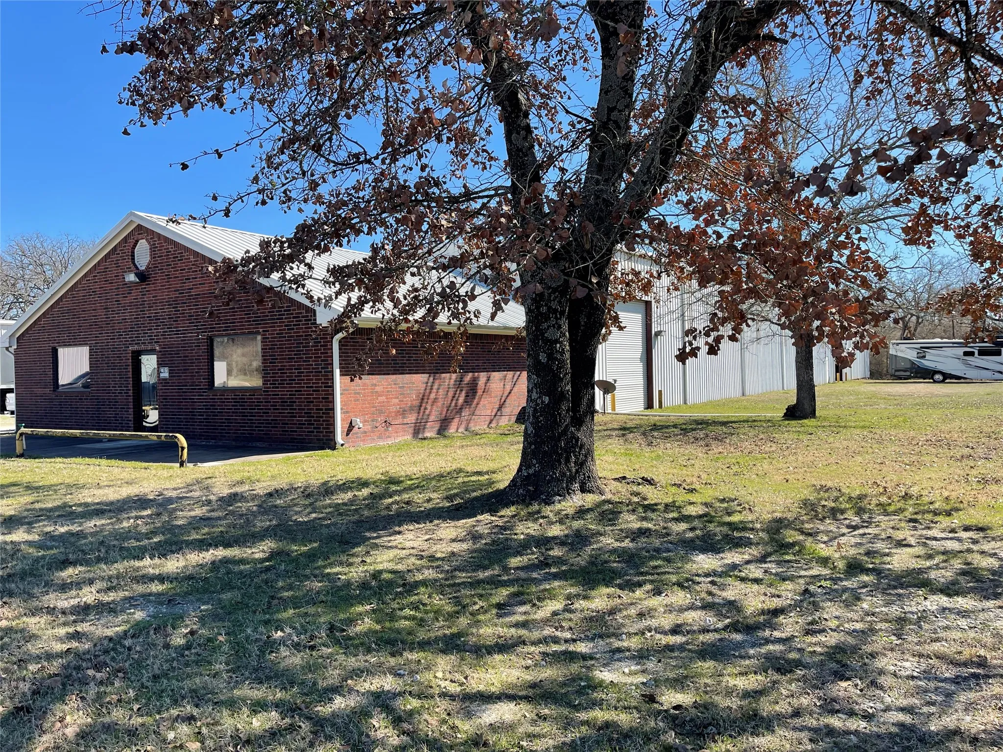 Industrial For Sale in Freestone County , 423 State Highway 75 S, Fairfield, Texas 75840, 0, 0, Garage spaces, 0 Sqft, built in 1980, Preowned, Price $1,400,000, mls#21195860, Real Estate Agent in Fairfield, Homes For Sale in Freestone county, Homes For Sale in Fairfield, Realtor in Fairfield Texas, Real Estate Brokerage Independent Realty Texas, Luminita Cordes Realtor