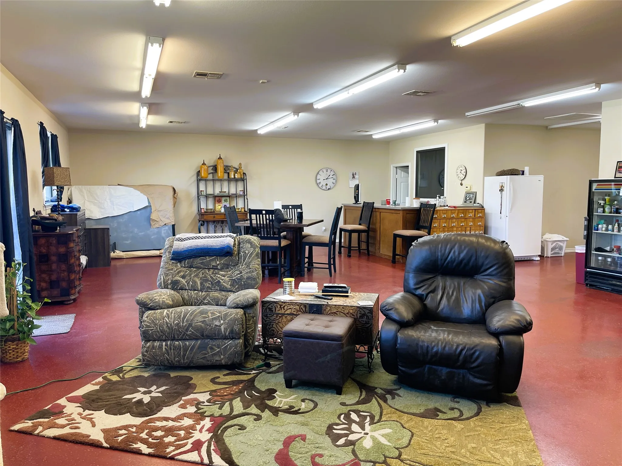 Industrial For Sale in Freestone County , 423 State Highway 75 S, Fairfield, Texas 75840, 0, 0, Garage spaces, 0 Sqft, built in 1980, Preowned, Price $1,400,000, mls#21195860, Real Estate Agent in Fairfield, Homes For Sale in Freestone county, Homes For Sale in Fairfield, Realtor in Fairfield Texas, Real Estate Brokerage Independent Realty Texas, Luminita Cordes Realtor