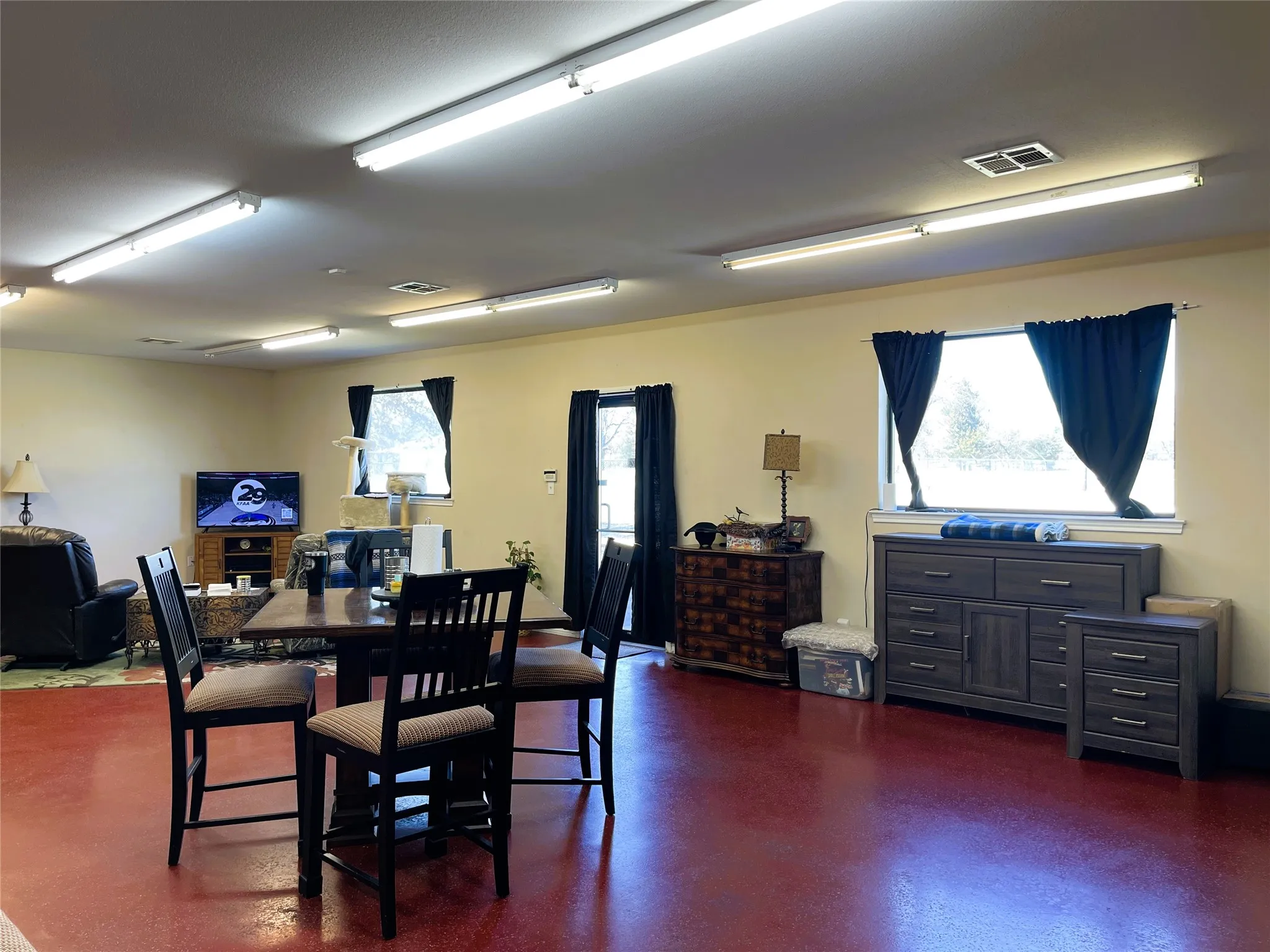Industrial For Sale in Freestone County , 423 State Highway 75 S, Fairfield, Texas 75840, 0, 0, Garage spaces, 0 Sqft, built in 1980, Preowned, Price $1,400,000, mls#21195860, Real Estate Agent in Fairfield, Homes For Sale in Freestone county, Homes For Sale in Fairfield, Realtor in Fairfield Texas, Real Estate Brokerage Independent Realty Texas, Luminita Cordes Realtor
