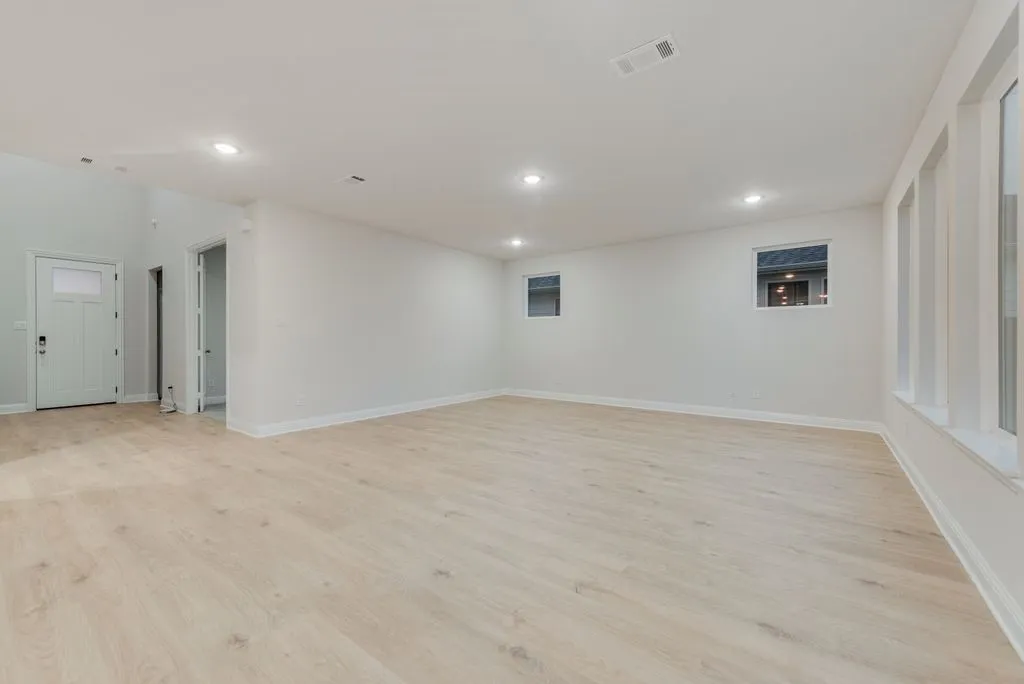 Single Family Residence For Sale in Tarrant County , 517 Marcus Lane, Crowley, Texas 76036, 4 Bedroom, 3 Bathroom, 2 Garage spaces, 2,912 Sqft, built in 2026, New Construction - Complete, mls#21195874, Real Estate Agent in Crowley, Homes For Sale in Tarrant county, Homes For Sale in Crowley, Realtor in Crowley Texas, Real Estate Brokerage Independent Realty Texas, Luminita Cordes Realtor