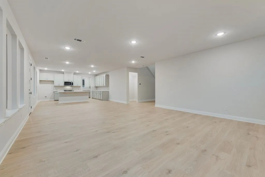 Single Family Residence For Sale in Tarrant County , 517 Marcus Lane, Crowley, Texas 76036, 4 Bedroom, 3 Bathroom, 2 Garage spaces, 2,912 Sqft, built in 2026, New Construction - Complete, mls#21195874, Real Estate Agent in Crowley, Homes For Sale in Tarrant county, Homes For Sale in Crowley, Realtor in Crowley Texas, Real Estate Brokerage Independent Realty Texas, Luminita Cordes Realtor
