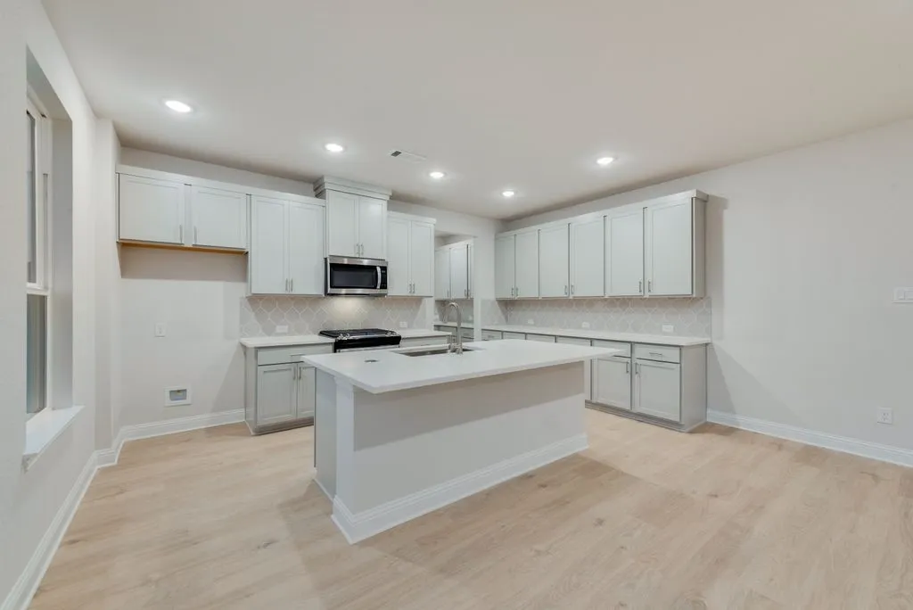 Single Family Residence For Sale in Tarrant County , 517 Marcus Lane, Crowley, Texas 76036, 4 Bedroom, 3 Bathroom, 2 Garage spaces, 2,912 Sqft, built in 2026, New Construction - Complete, mls#21195874, Real Estate Agent in Crowley, Homes For Sale in Tarrant county, Homes For Sale in Crowley, Realtor in Crowley Texas, Real Estate Brokerage Independent Realty Texas, Luminita Cordes Realtor