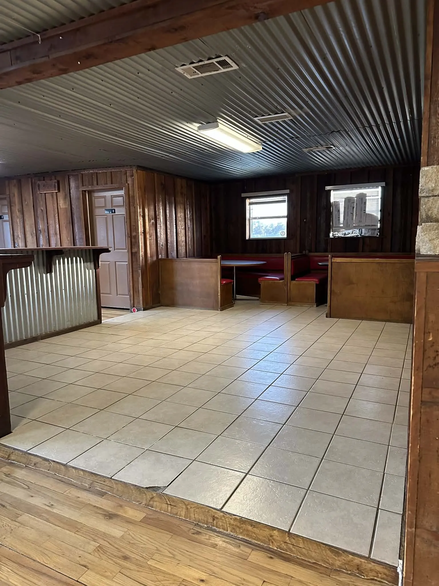 Business For Sale in Fannin County , 1502 W Main St Street, Honey Grove, Texas 75446, 0, 0, Garage spaces, 0 Sqft, built in 1940, Preowned, mls#21195950, Real Estate Agent in Honey Grove, Homes For Sale in Fannin county, Homes For Sale in Honey Grove, Realtor in Honey Grove Texas, Real Estate Brokerage Independent Realty Texas, Luminita Cordes Realtor