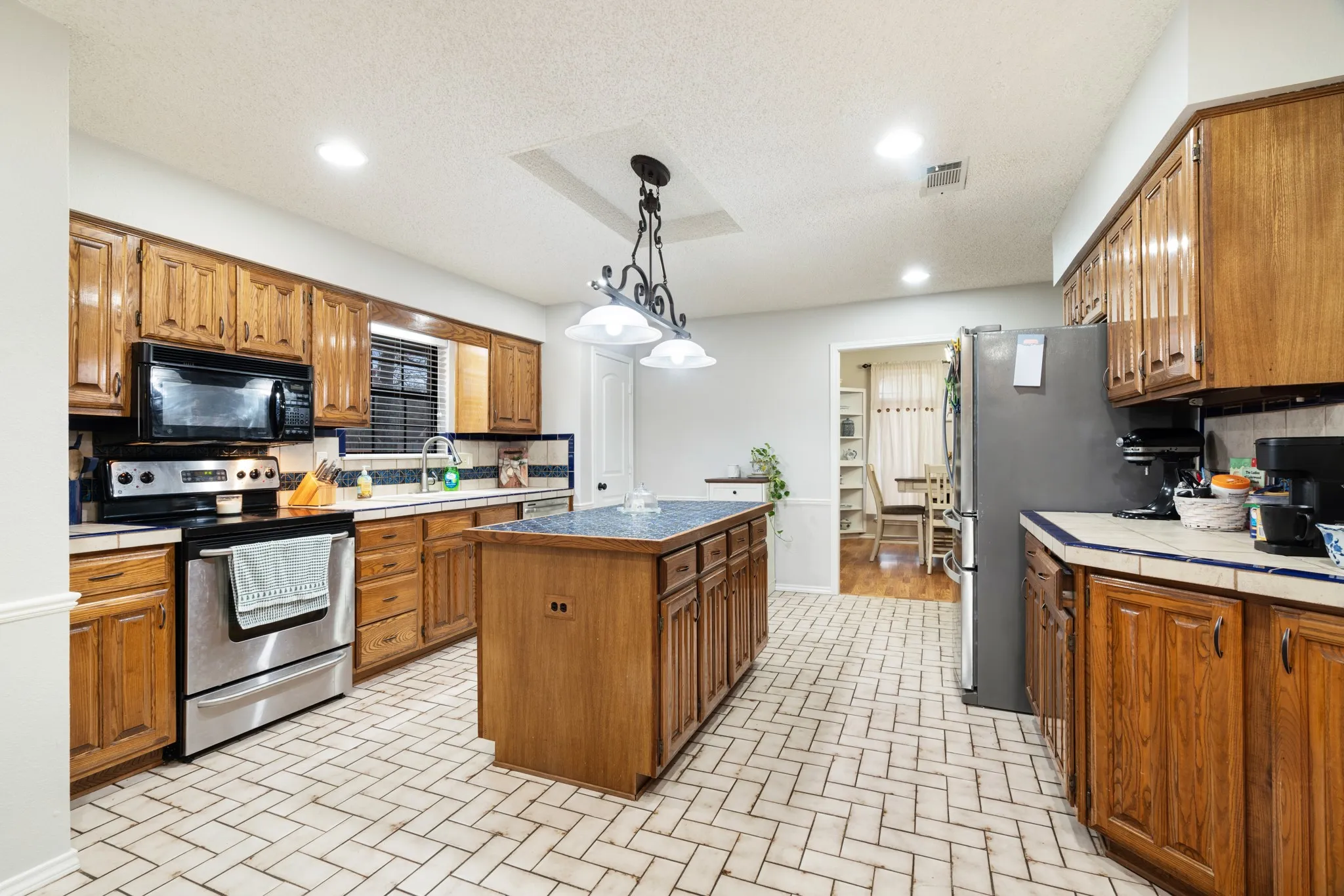 Single Family Residence For Sale in Lamar County , 4145 Sleepy Hollow, Reno, Texas 75462, 3 Bedroom, 2 Bathroom, 2 Garage spaces, 2,377 Sqft, built in 0, mls#21195790, Real Estate Agent in Reno, Homes For Sale in Lamar county, Homes For Sale in Reno, Realtor in Reno Texas, Real Estate Brokerage Independent Realty Texas, Luminita Cordes Realtor