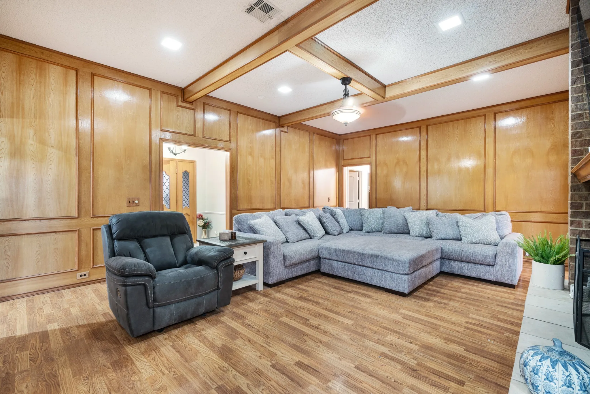 Single Family Residence For Sale in Lamar County , 4145 Sleepy Hollow, Reno, Texas 75462, 3 Bedroom, 2 Bathroom, 2 Garage spaces, 2,377 Sqft, built in 0, mls#21195790, Real Estate Agent in Reno, Homes For Sale in Lamar county, Homes For Sale in Reno, Realtor in Reno Texas, Real Estate Brokerage Independent Realty Texas, Luminita Cordes Realtor