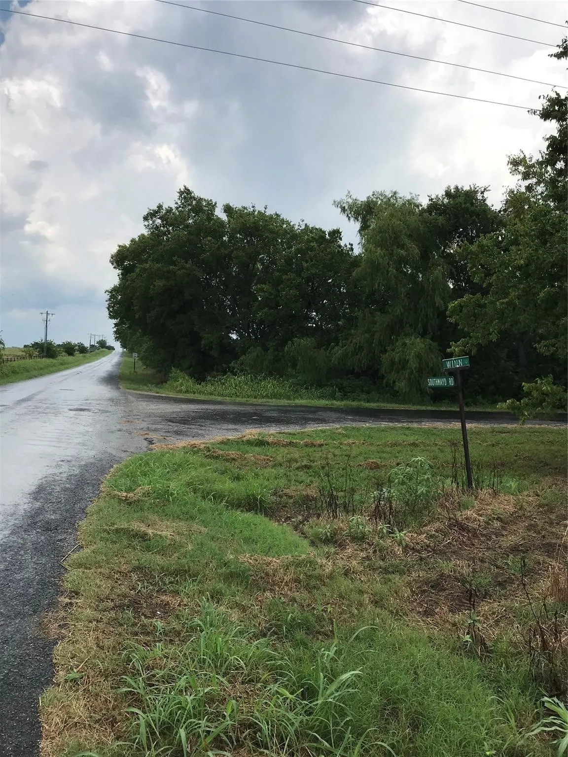 Corner of Southmayd Rd and Winn Rd. Turn on Winn Rd and go about 1500 feet to a gate on the left. The land starts about 100 feet past the gate.