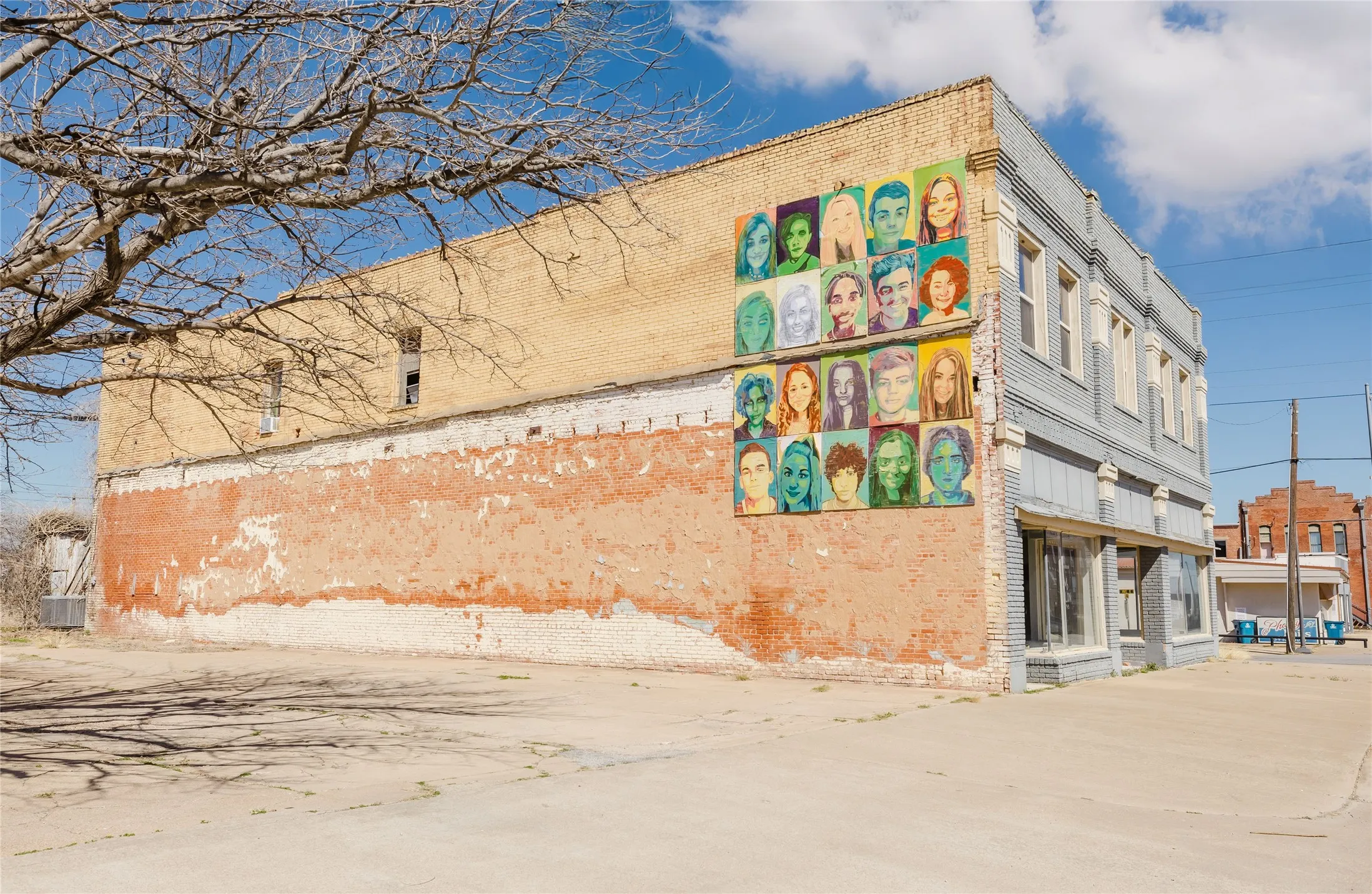 Warehouse For Sale in Eastland County , 200 A W 8th Street, Cisco, Texas 76437, 0, 0, Garage spaces, 0 Sqft, built in 1930, Preowned, mls#21196146, Real Estate Agent in Cisco, Homes For Sale in Eastland county, Homes For Sale in Cisco, Realtor in Cisco Texas, Real Estate Brokerage Independent Realty Texas, Luminita Cordes Realtor
