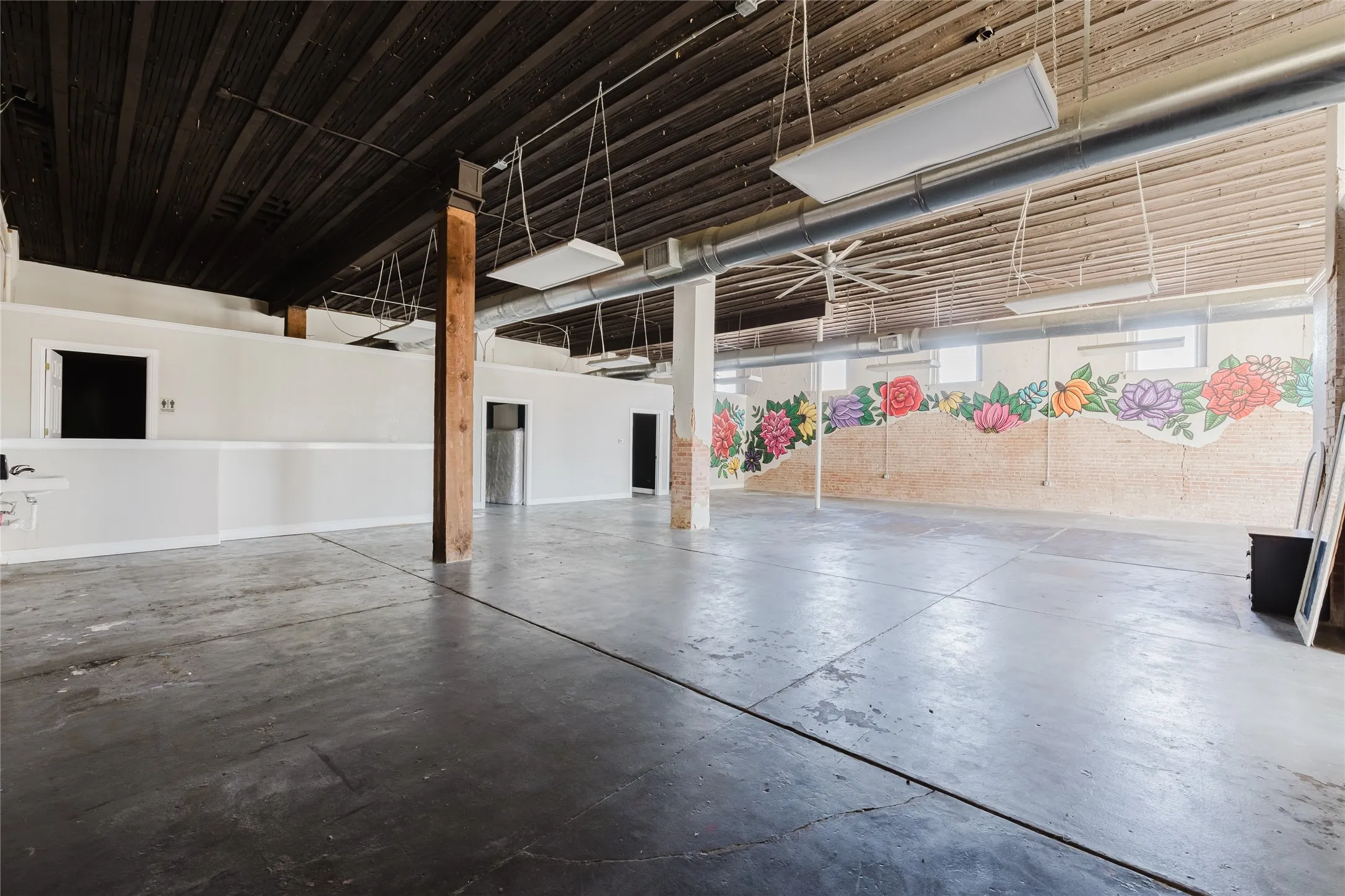 Warehouse For Sale in Eastland County , 200 A W 8th Street, Cisco, Texas 76437, 0, 0, Garage spaces, 0 Sqft, built in 1930, Preowned, mls#21196146, Real Estate Agent in Cisco, Homes For Sale in Eastland county, Homes For Sale in Cisco, Realtor in Cisco Texas, Real Estate Brokerage Independent Realty Texas, Luminita Cordes Realtor
