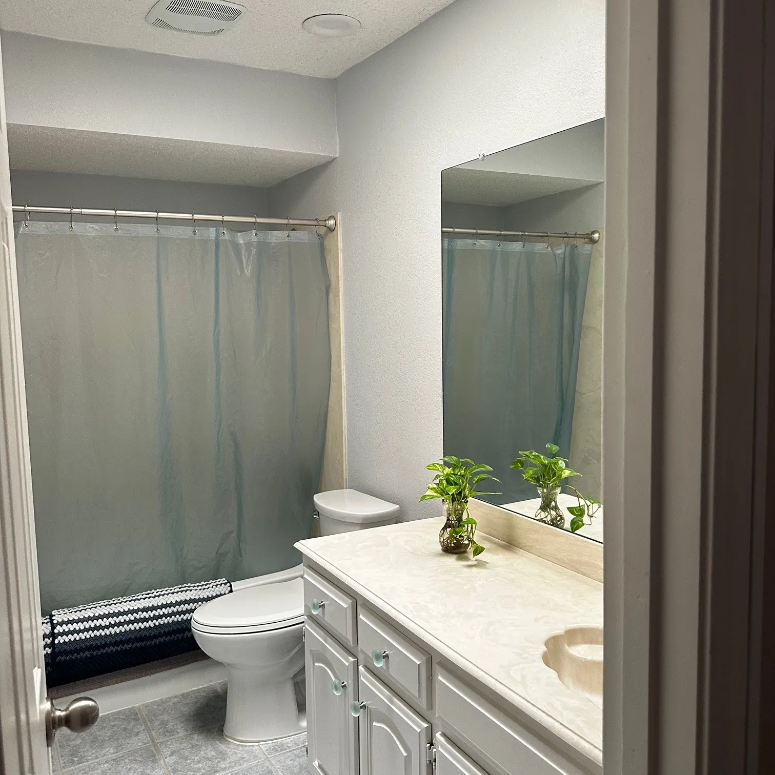 Single Family Residence For Sale in Denton County , 1307 Ponderosa Pine Lane, Carrollton, Texas 75007, 3 Bedrooms, 2 Bathrooms, 2 Garage spaces, 2,170 Sqft, built in 1985, Price $465,000, mls#21196212, Real Estate Agent in Carrollton, Homes For Sale in Denton county, Homes For Sale in Carrollton, Realtor in Carrollton Texas, Real Estate Brokerage Independent Realty Texas, Luminita Cordes Realtor