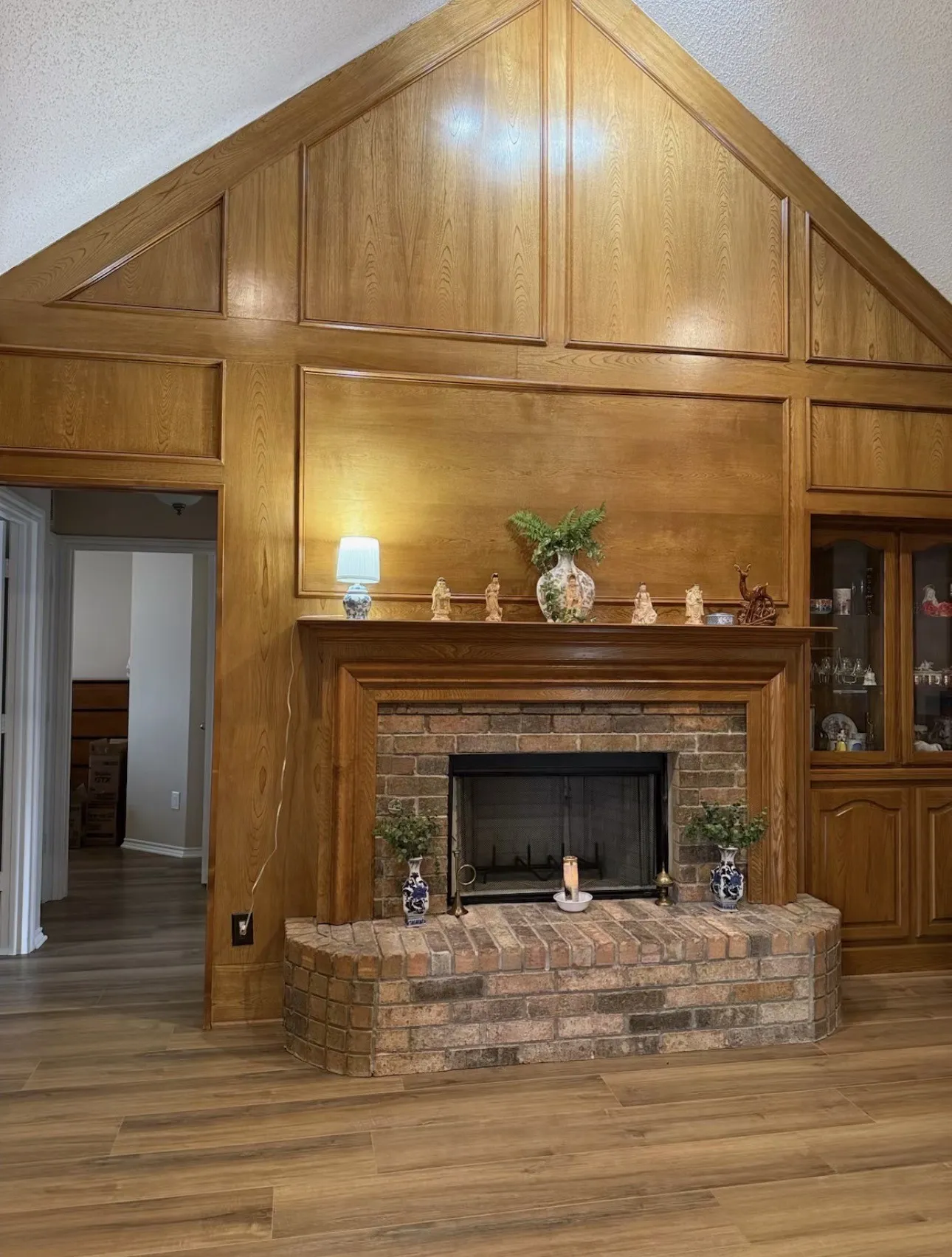 Single Family Residence For Sale in Denton County , 1307 Ponderosa Pine Lane, Carrollton, Texas 75007, 3 Bedrooms, 2 Bathrooms, 2 Garage spaces, 2,170 Sqft, built in 1985, Price $465,000, mls#21196212, Real Estate Agent in Carrollton, Homes For Sale in Denton county, Homes For Sale in Carrollton, Realtor in Carrollton Texas, Real Estate Brokerage Independent Realty Texas, Luminita Cordes Realtor