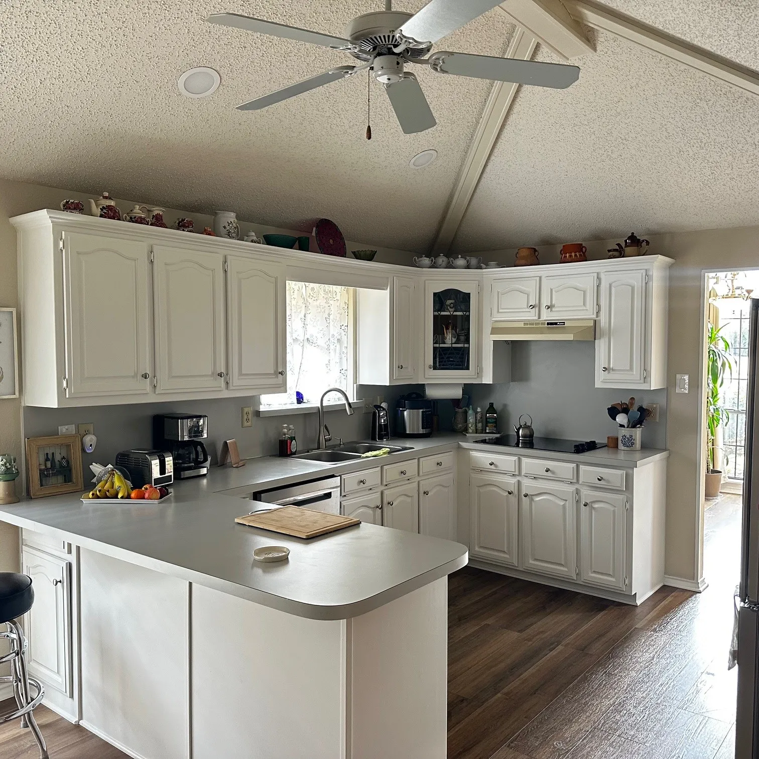 Single Family Residence For Sale in Denton County , 1307 Ponderosa Pine Lane, Carrollton, Texas 75007, 3 Bedrooms, 2 Bathrooms, 2 Garage spaces, 2,170 Sqft, built in 1985, Price $465,000, mls#21196212, Real Estate Agent in Carrollton, Homes For Sale in Denton county, Homes For Sale in Carrollton, Realtor in Carrollton Texas, Real Estate Brokerage Independent Realty Texas, Luminita Cordes Realtor