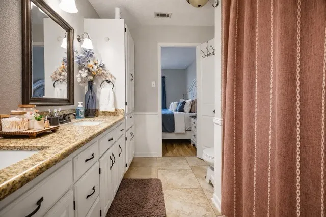 Single Family Residence For Sale in Limestone County , 401 Allison Avenue, Groesbeck, Texas 76642, 3 Bedrooms, 2 Bathrooms, 2 Garage spaces, 1,547 Sqft, built in 1983, Price $320,000, mls#21191214, Real Estate Agent in Groesbeck, Homes For Sale in Limestone county, Homes For Sale in Groesbeck, Realtor in Groesbeck Texas, Real Estate Brokerage Independent Realty Texas, Luminita Cordes Realtor