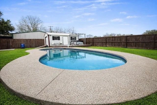 Single Family Residence For Sale in Limestone County , 401 Allison Avenue, Groesbeck, Texas 76642, 3 Bedrooms, 2 Bathrooms, 2 Garage spaces, 1,547 Sqft, built in 1983, Price $320,000, mls#21191214, Real Estate Agent in Groesbeck, Homes For Sale in Limestone county, Homes For Sale in Groesbeck, Realtor in Groesbeck Texas, Real Estate Brokerage Independent Realty Texas, Luminita Cordes Realtor