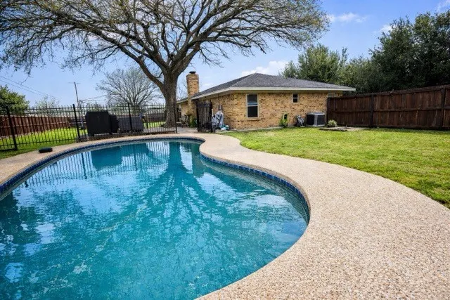 Single Family Residence For Sale in Limestone County , 401 Allison Avenue, Groesbeck, Texas 76642, 3 Bedrooms, 2 Bathrooms, 2 Garage spaces, 1,547 Sqft, built in 1983, Price $320,000, mls#21191214, Real Estate Agent in Groesbeck, Homes For Sale in Limestone county, Homes For Sale in Groesbeck, Realtor in Groesbeck Texas, Real Estate Brokerage Independent Realty Texas, Luminita Cordes Realtor